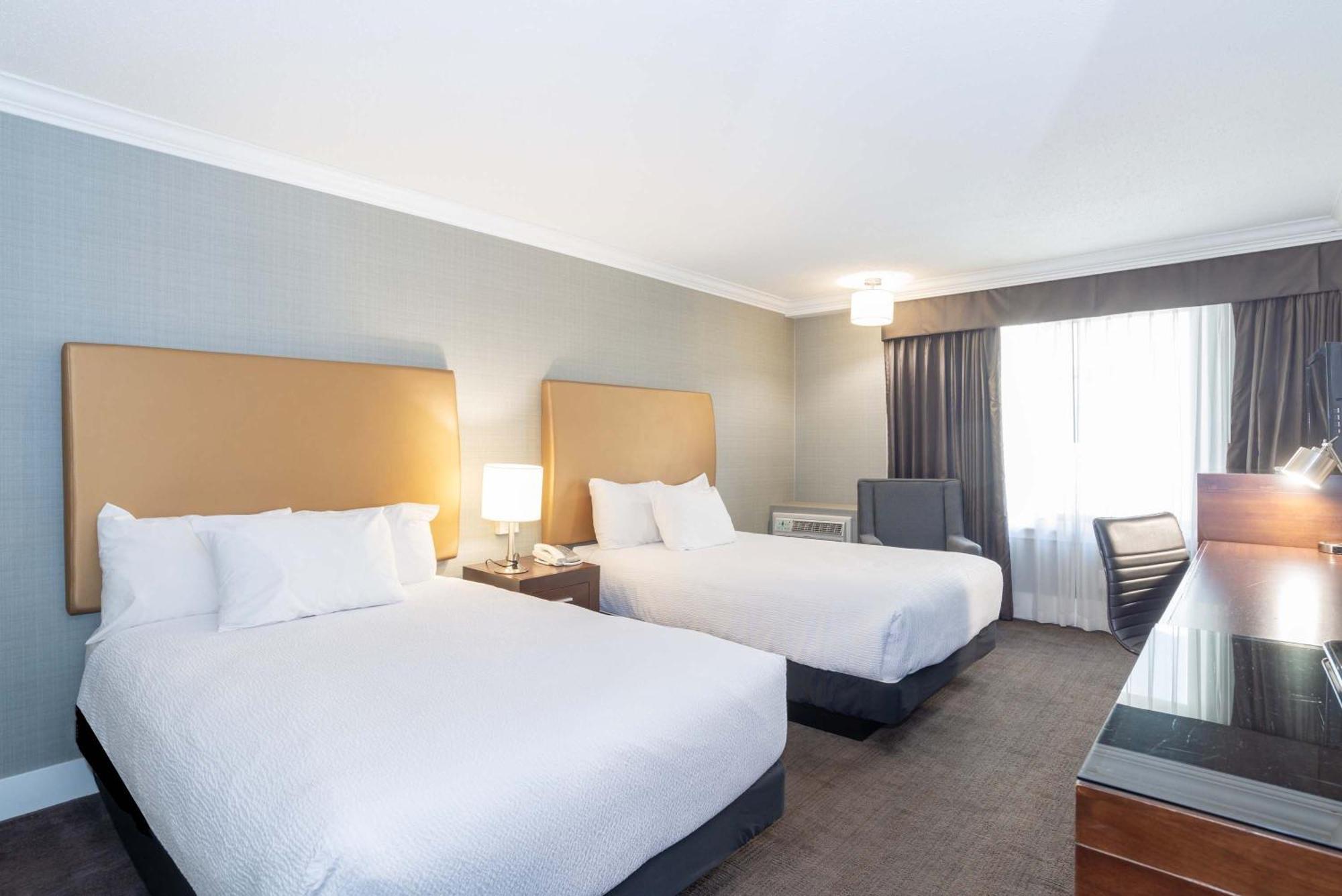 Standard Room 2 Double Beds