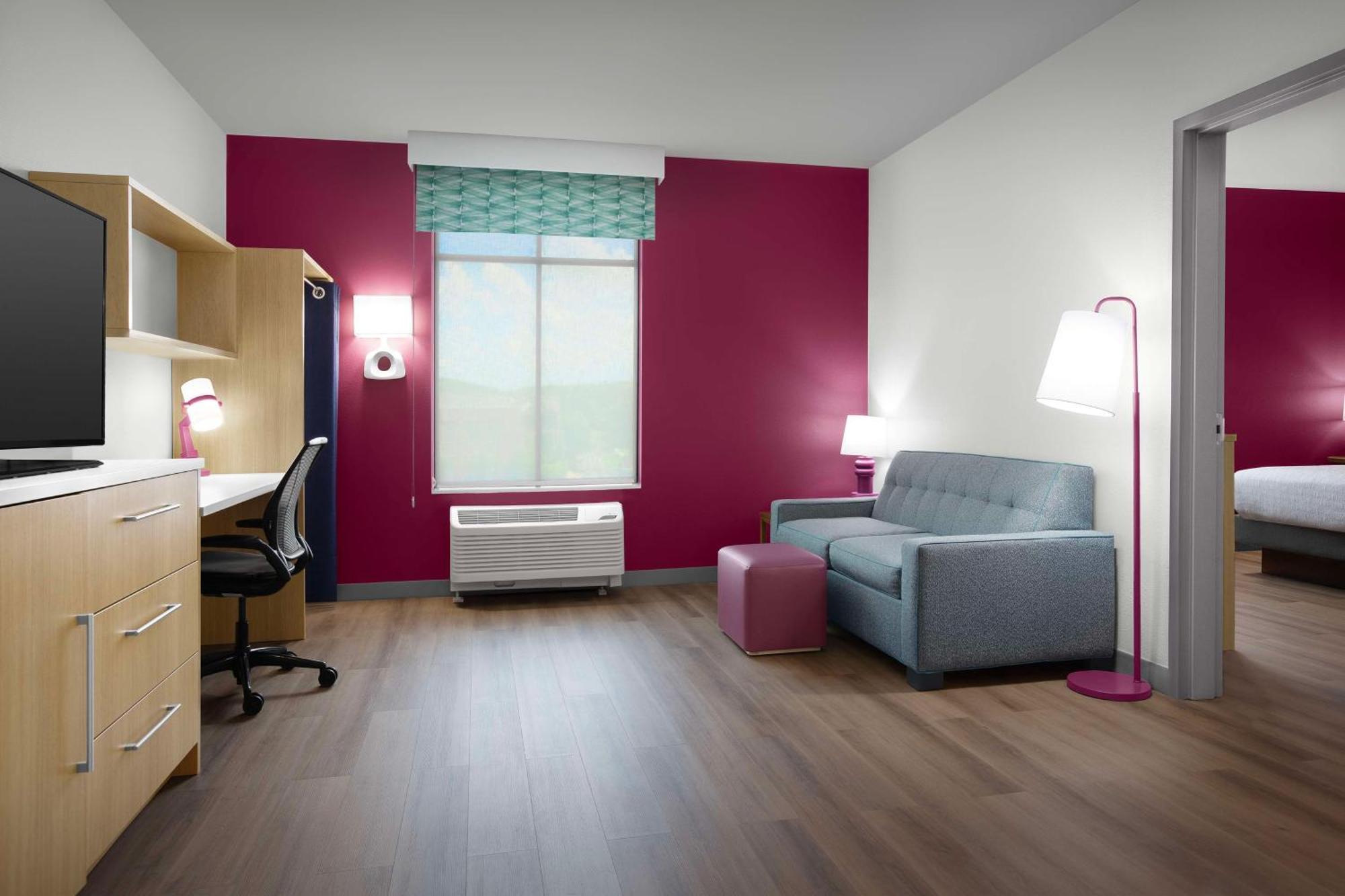 One-Bedroom King Suite Non-Smoking