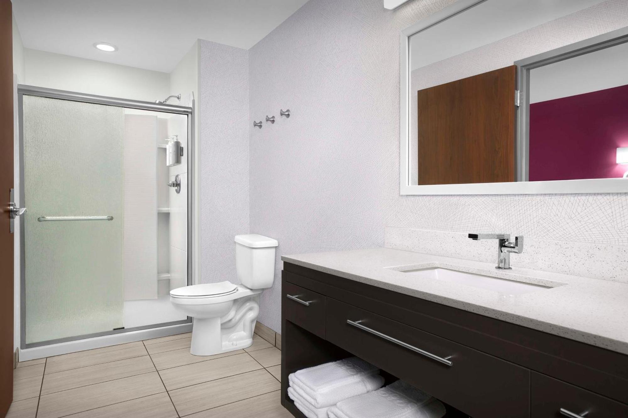 One-Bedroom King Suite Non-Smoking