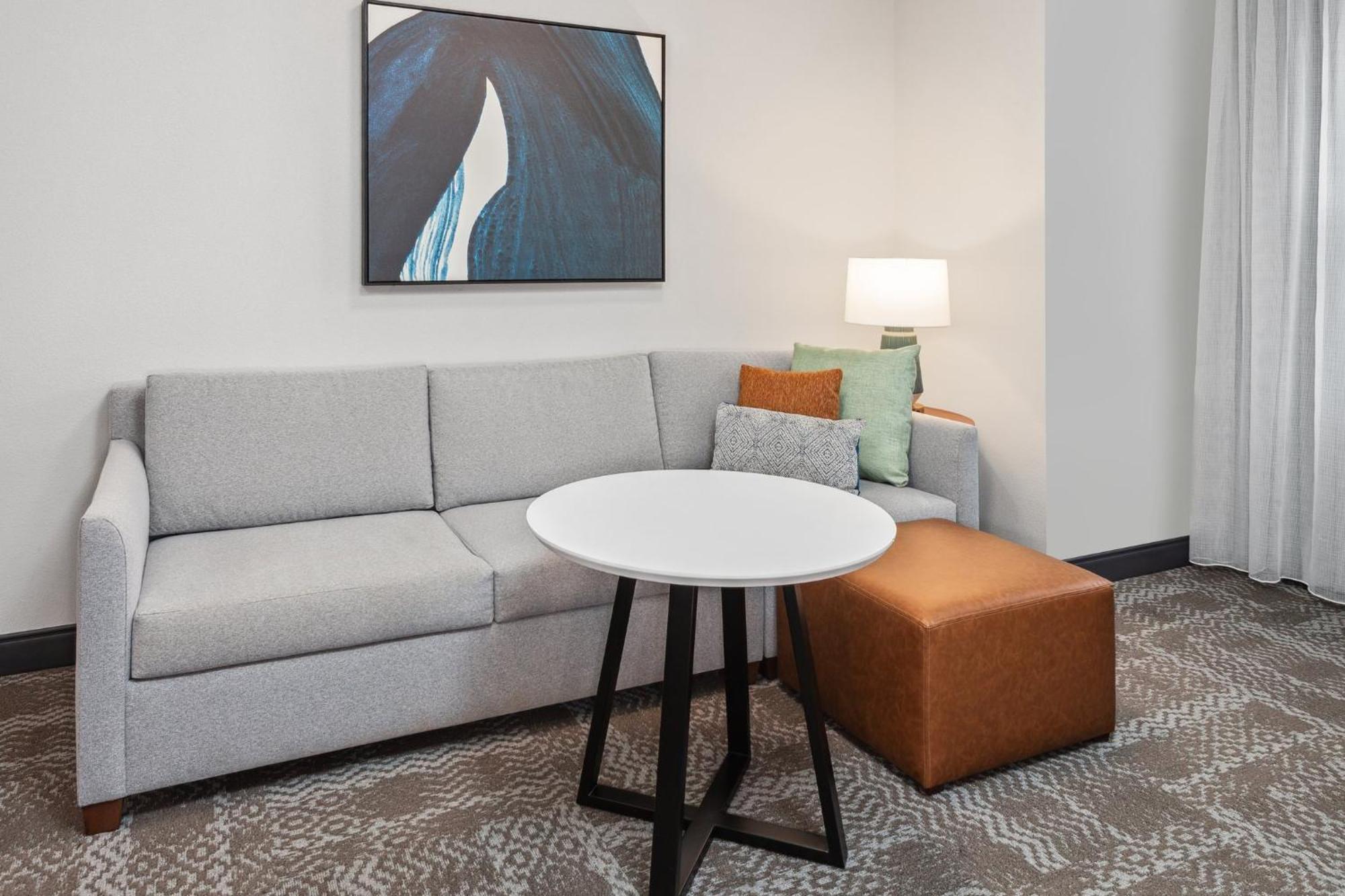 One-Bedroom King Suite