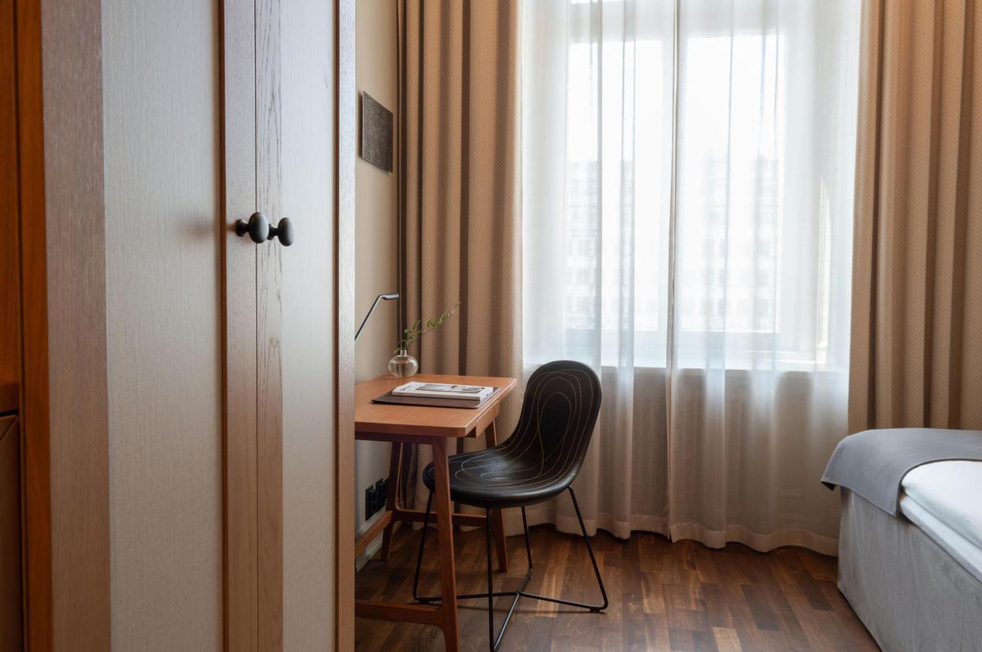 Small Single Room