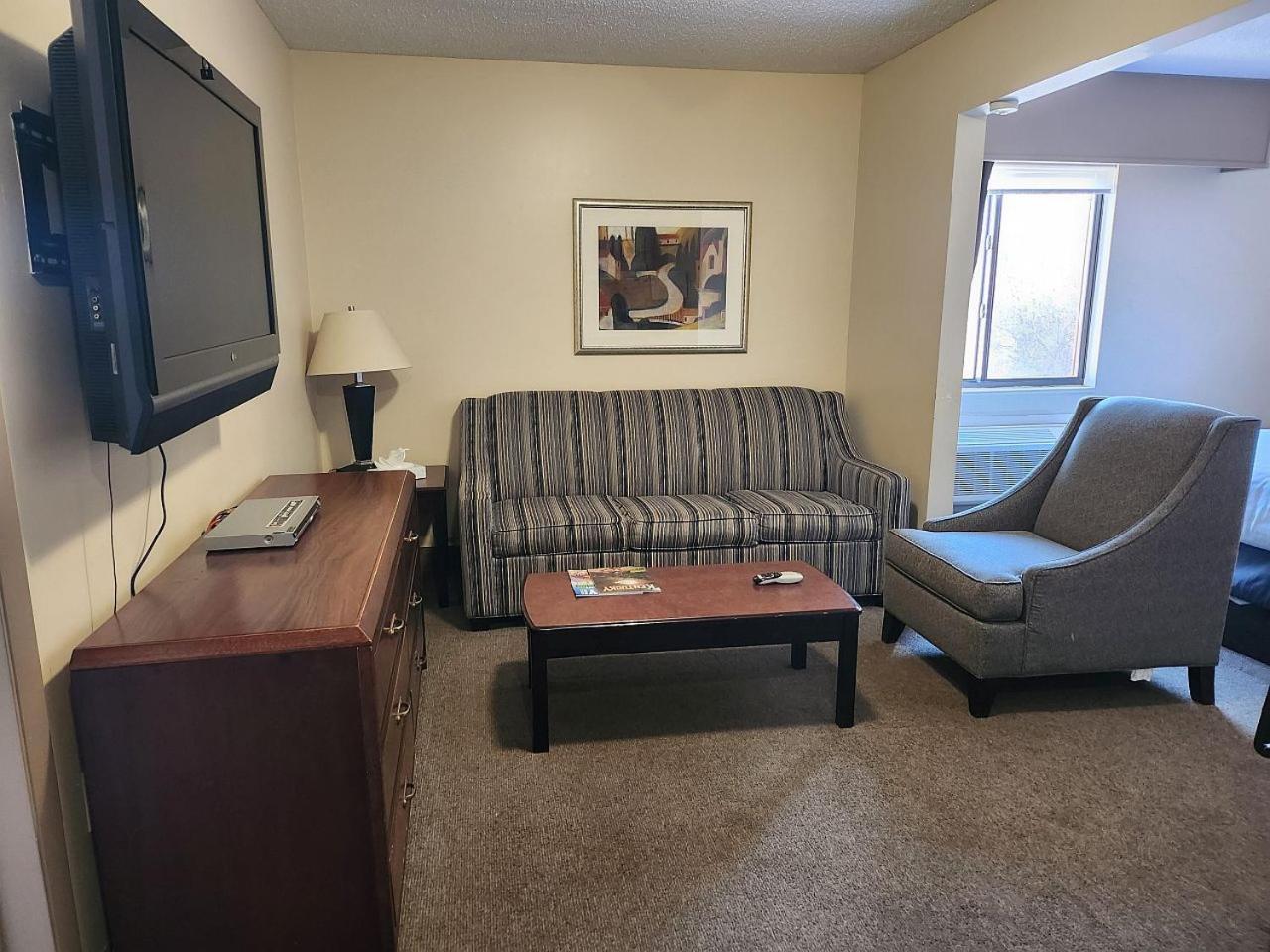 Family Suite Full Kitchen