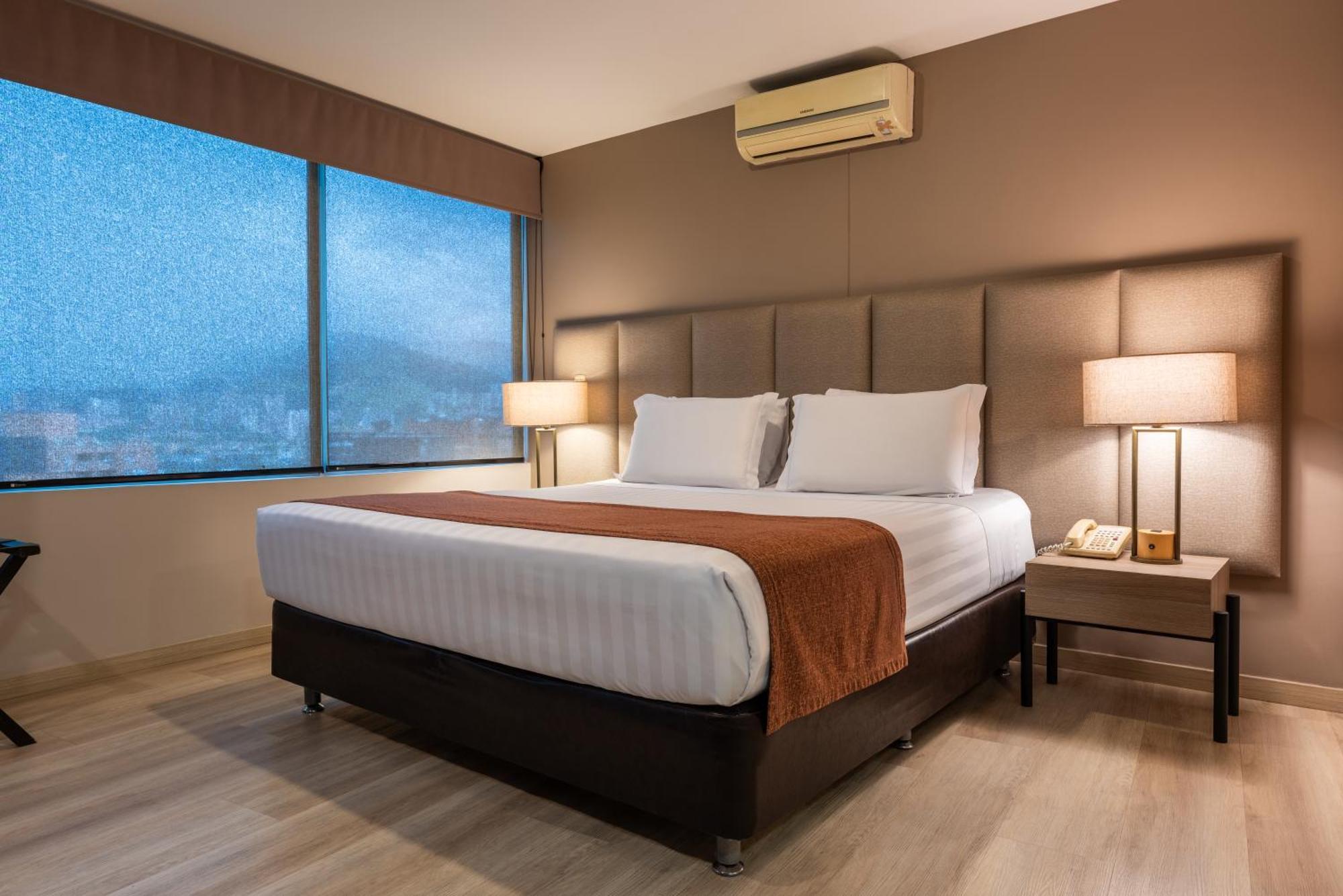 Superior Queen Room