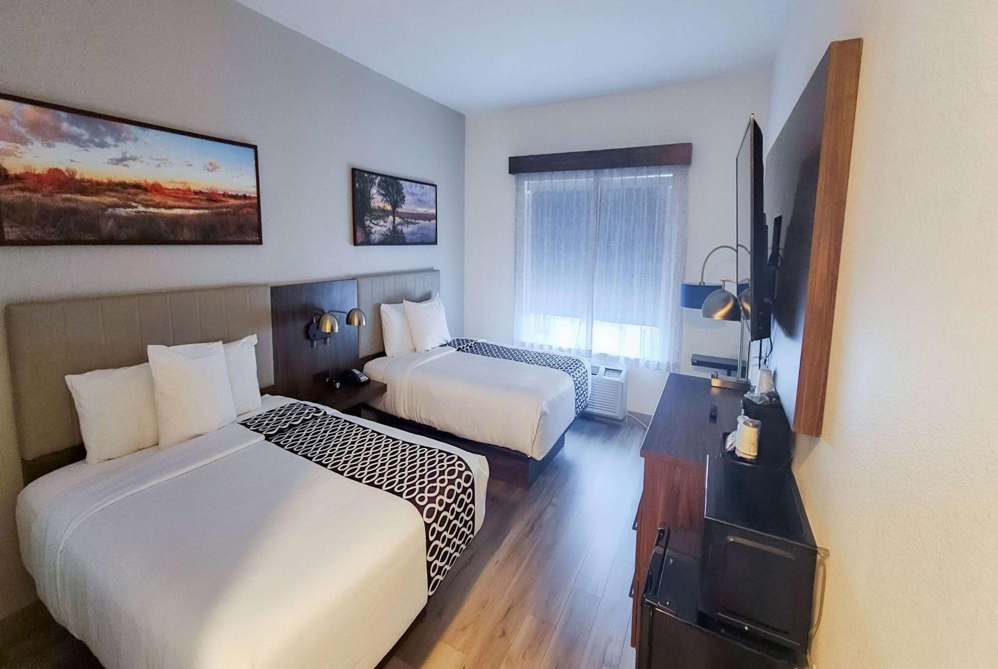 Queen Room Two Queen Beds Disability Access