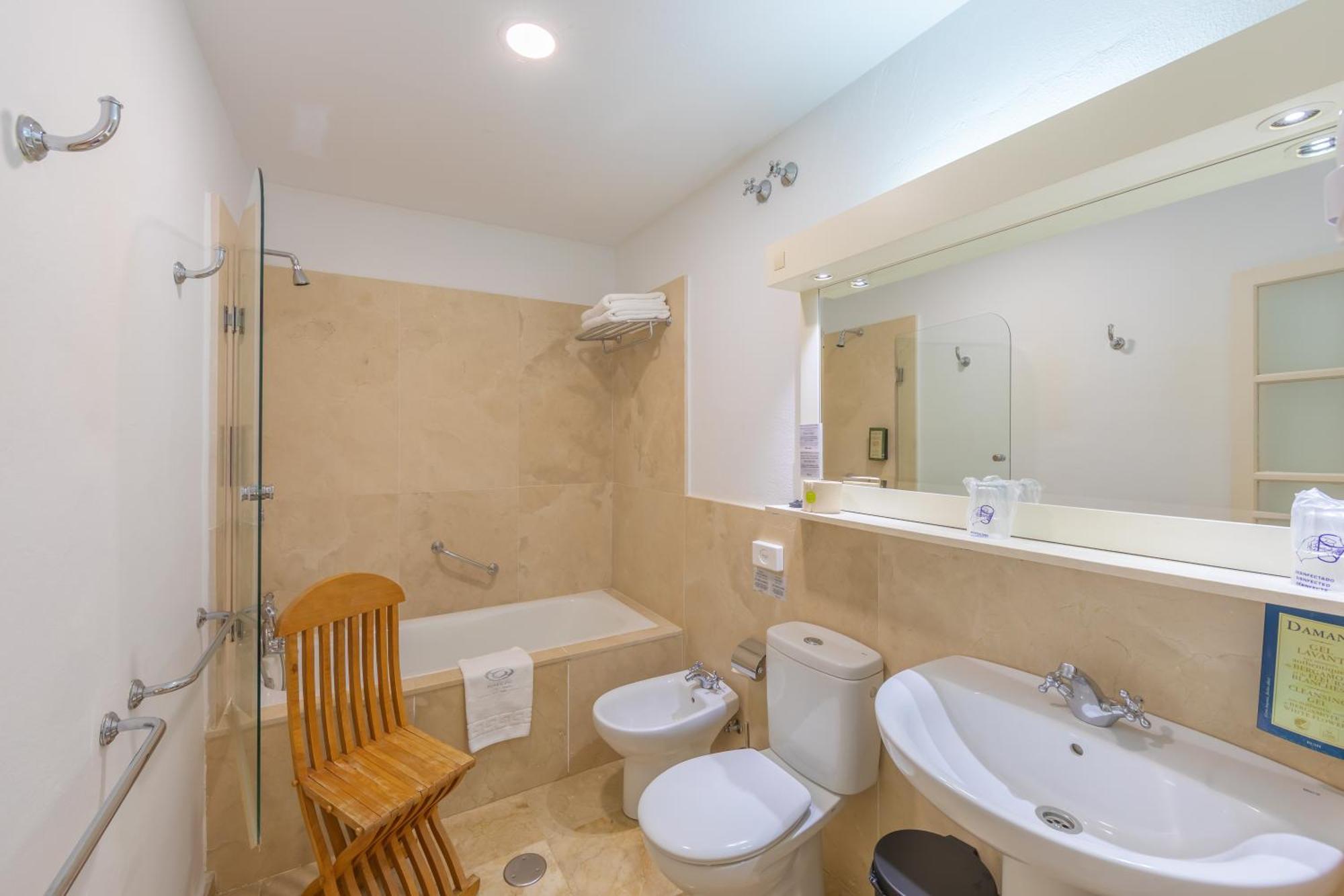 Double or Twin Room Mountain View