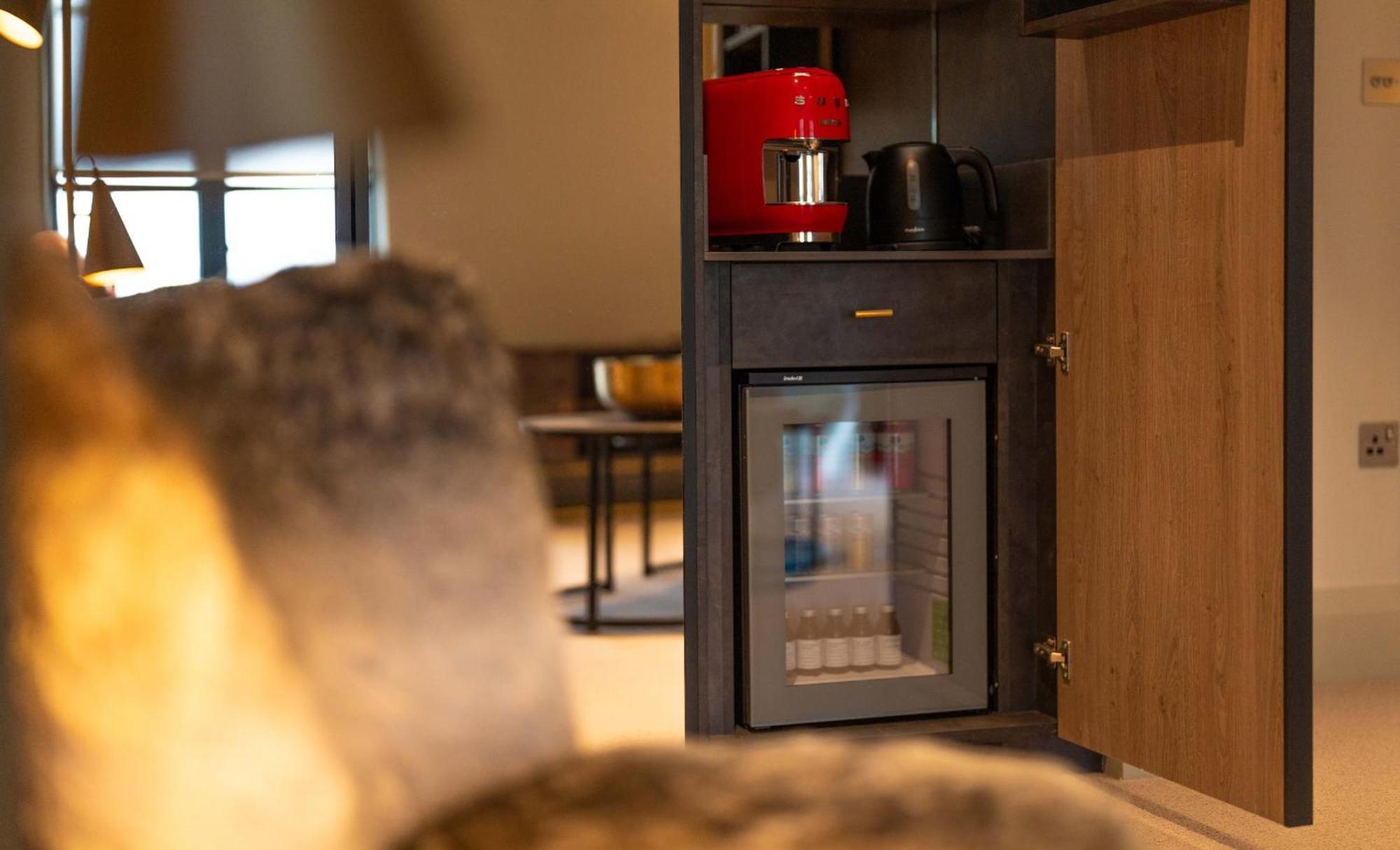 One Bedroom Apartment
