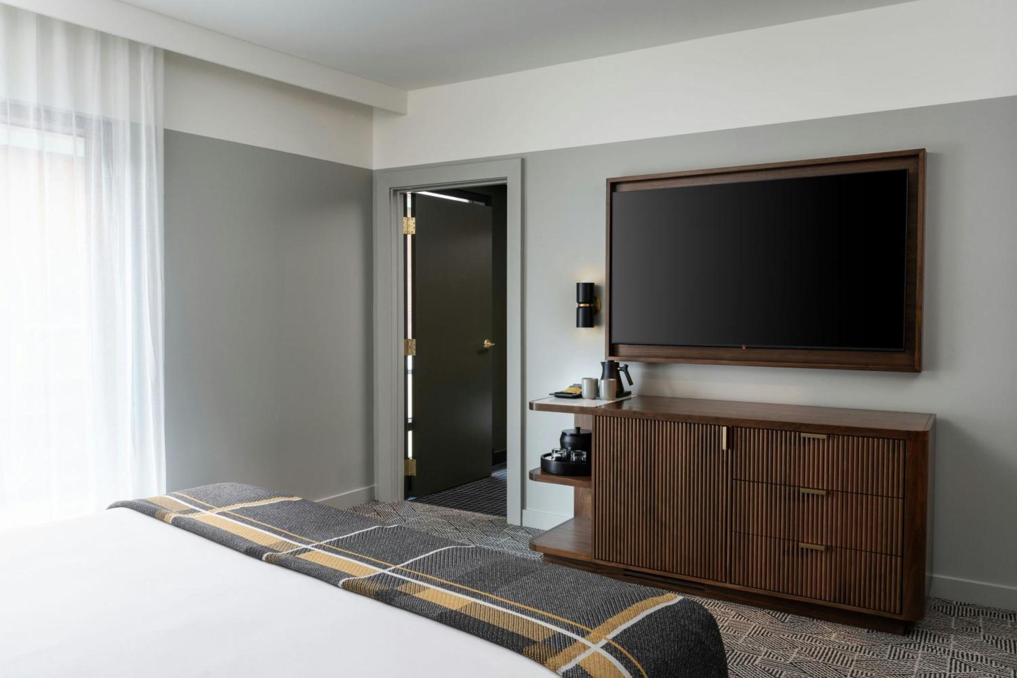 Tower Premium King Room