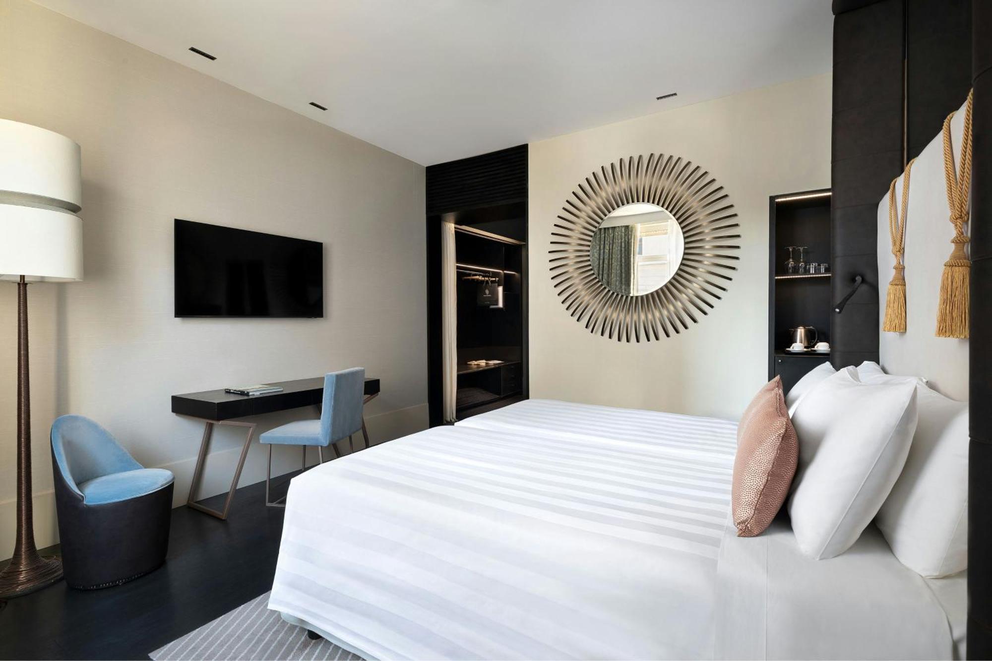 Superior Twin Room Urban View