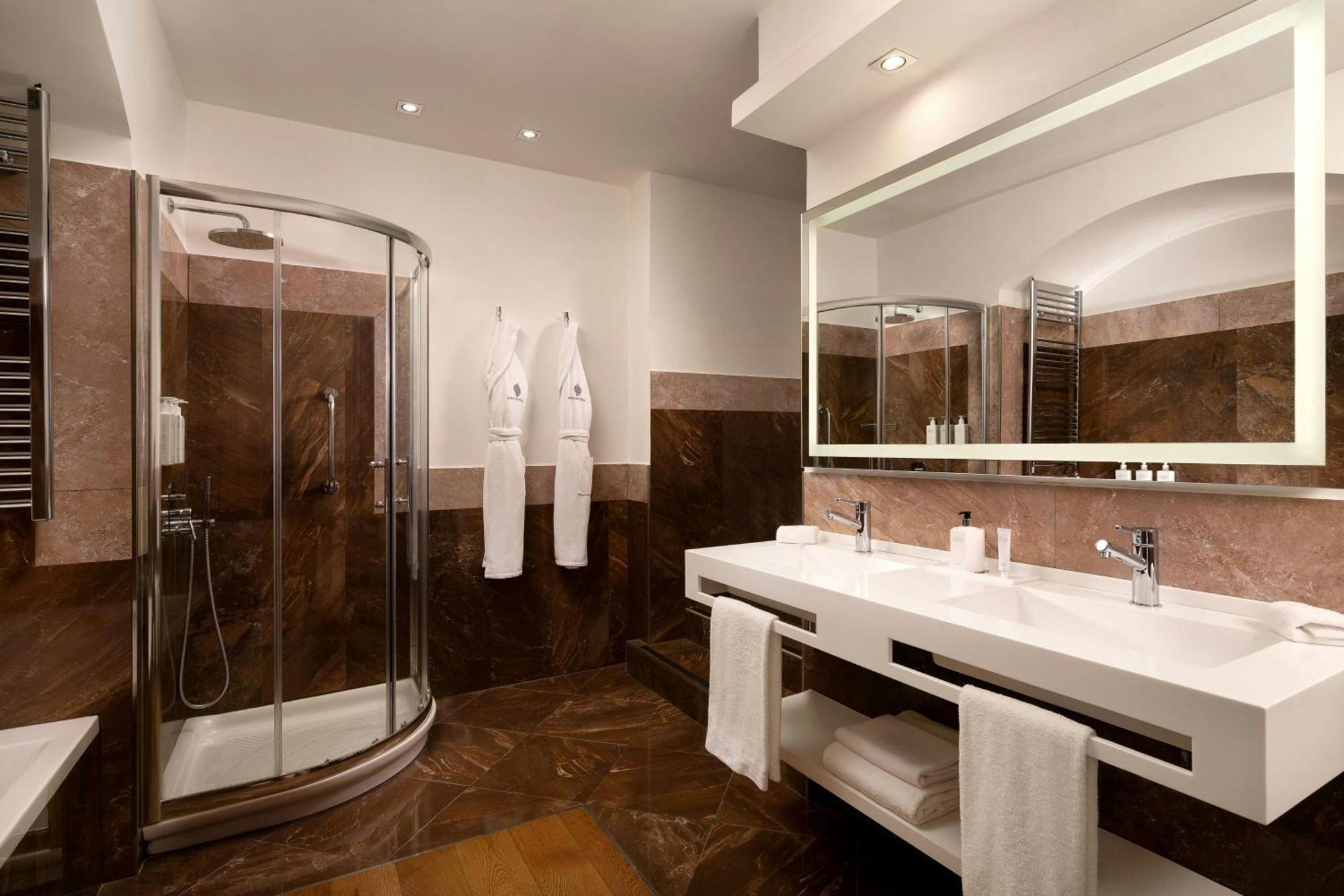 Deluxe Guest room 2 Twin or Single Beds