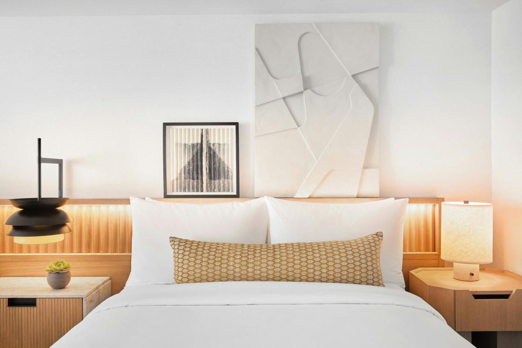 Premier King Room Skyline View