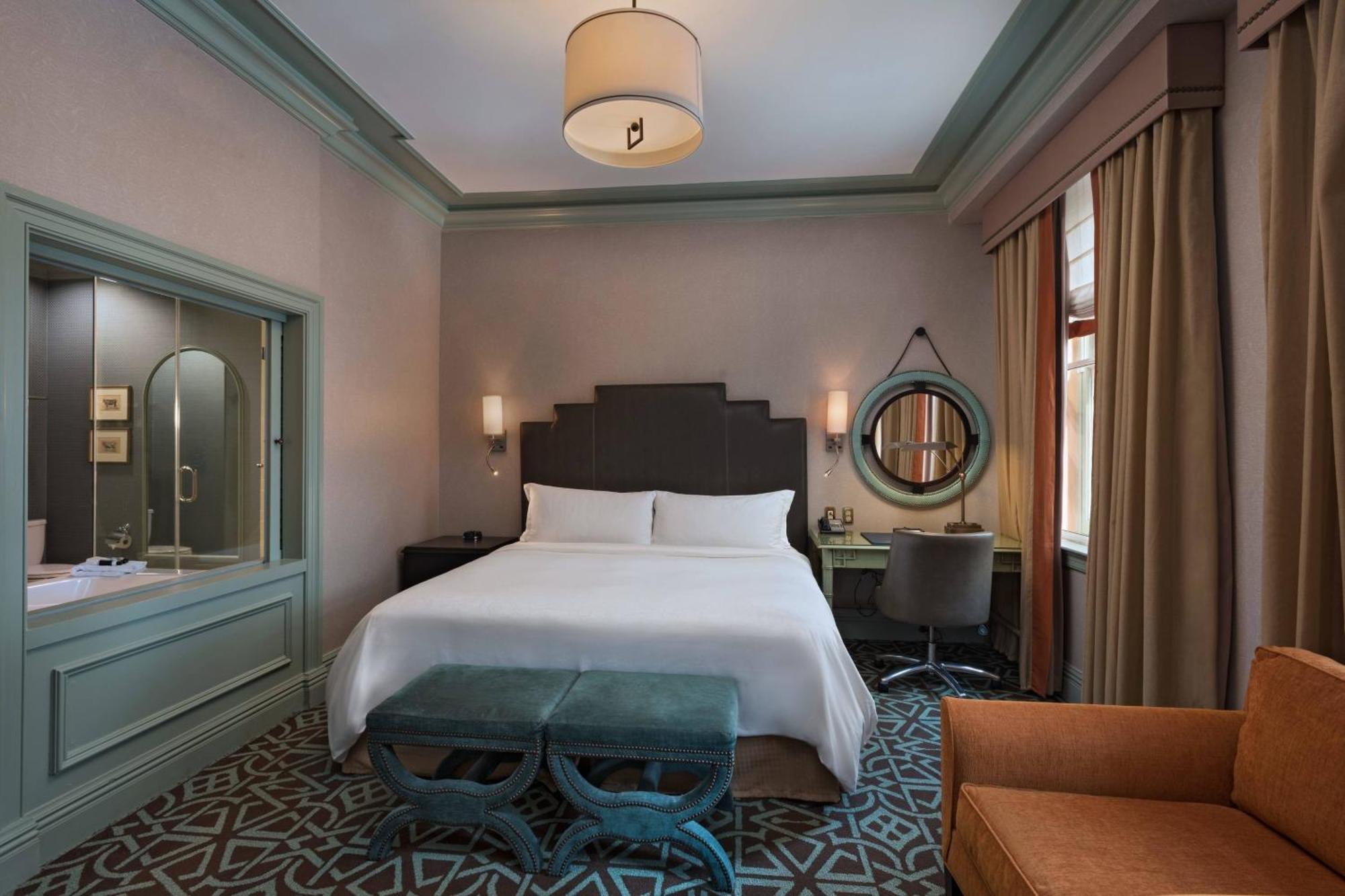 King Room Whirlpool City View,1643139690:JPEG