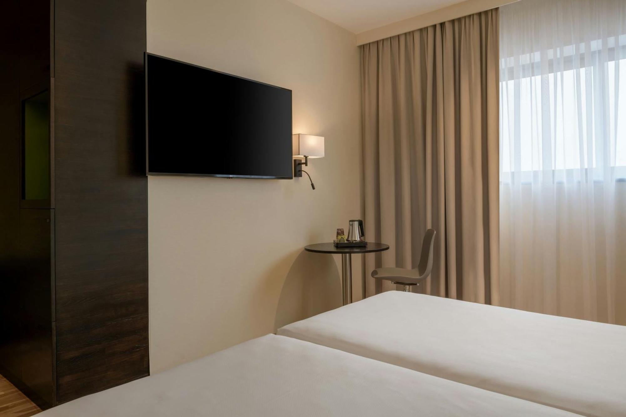 Deluxe Twin Room,1643141439:JPEG