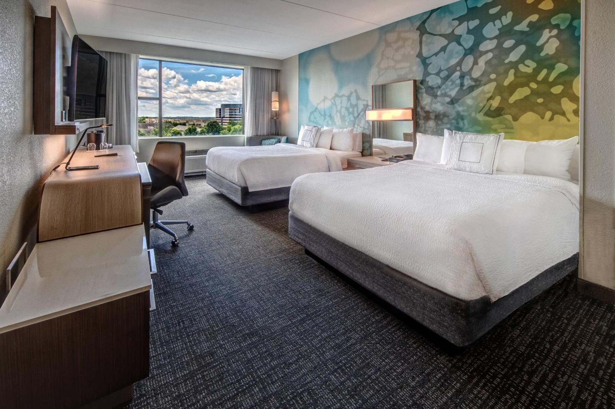 Queen Room Two Queen Beds Bathtub Mobility Access or Hearing Accessible