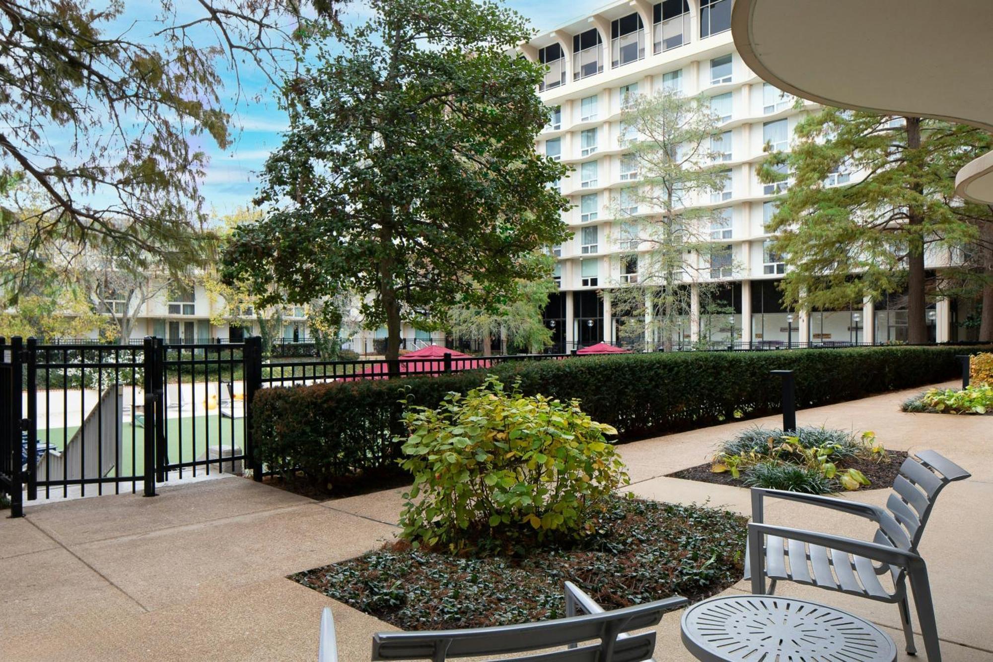 Courtyard Access Guest room 2 Double West Tower