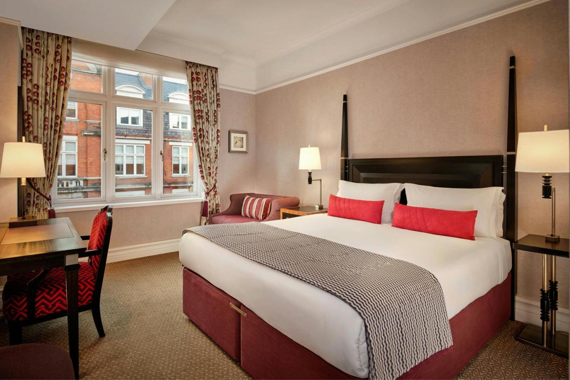 Executive Larger Guest room 1 King