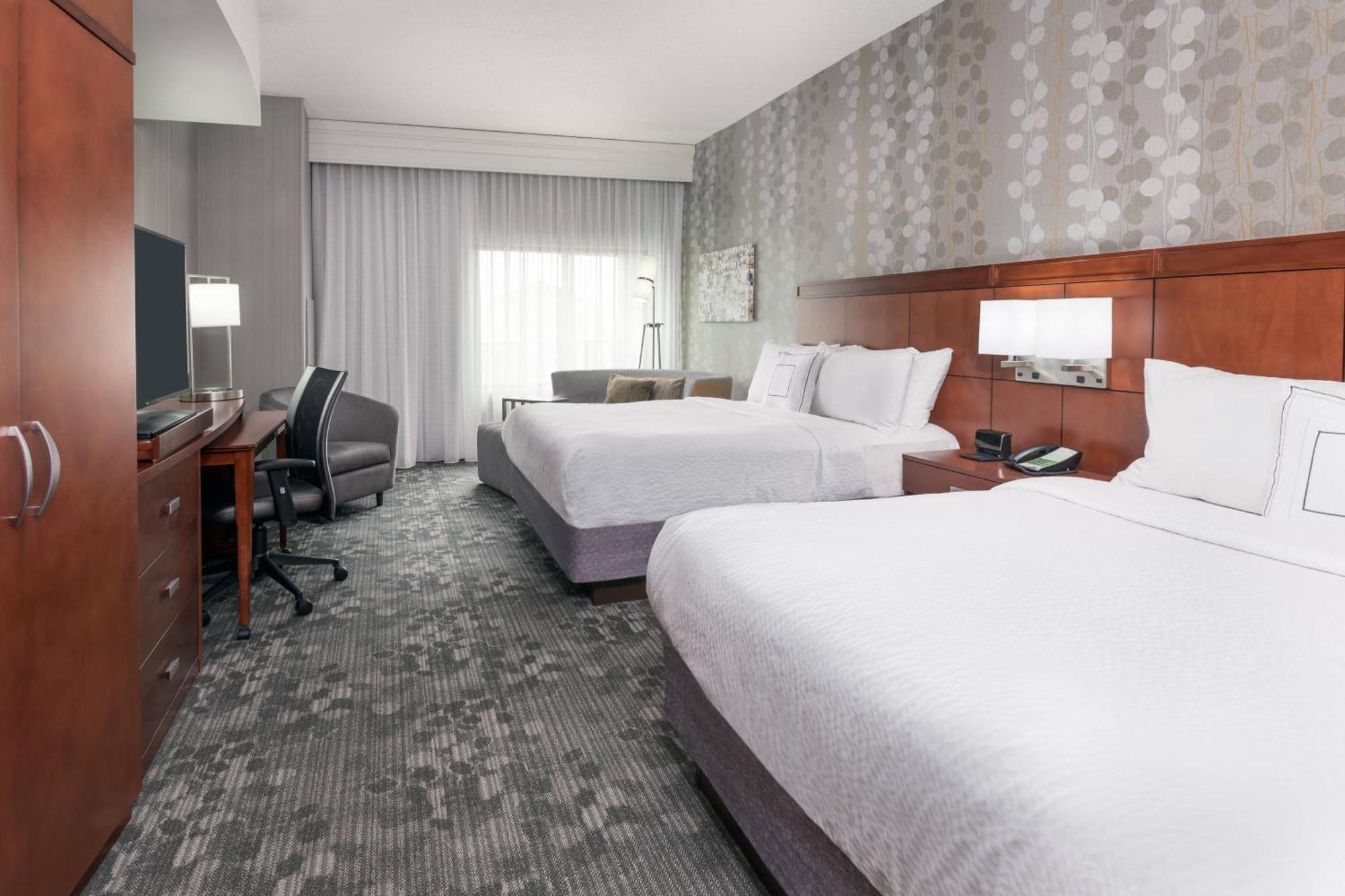 Queen Room Two Queen Beds