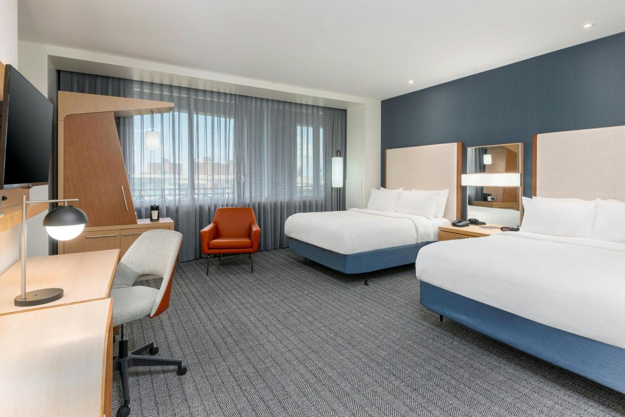 Queen Room Two Queen Beds Roll Shower Mobility Accessible