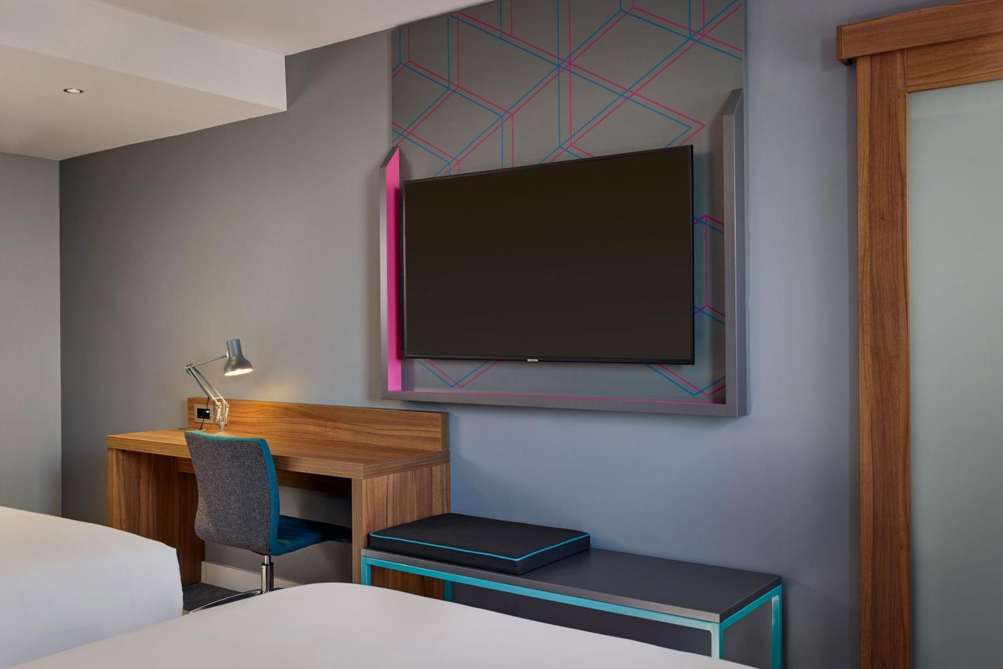 Aloft Guest room 2 Twin or Single Beds