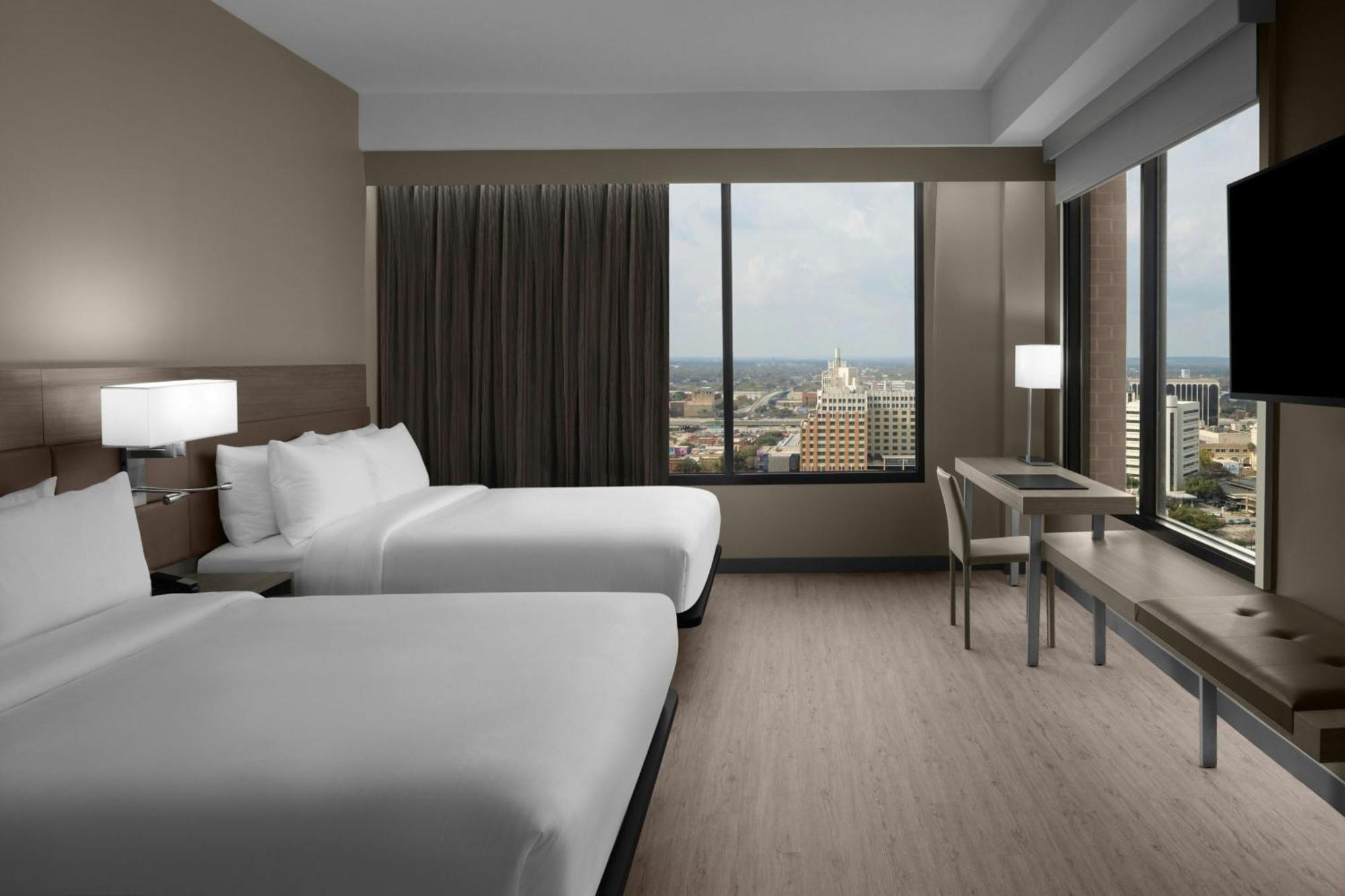 Queen Room City View