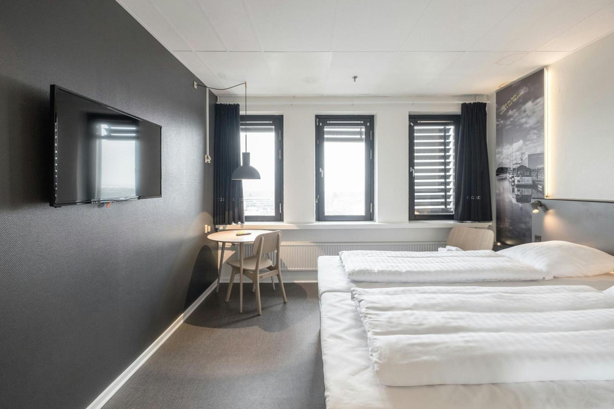 Standard Double King Room City View High Floor