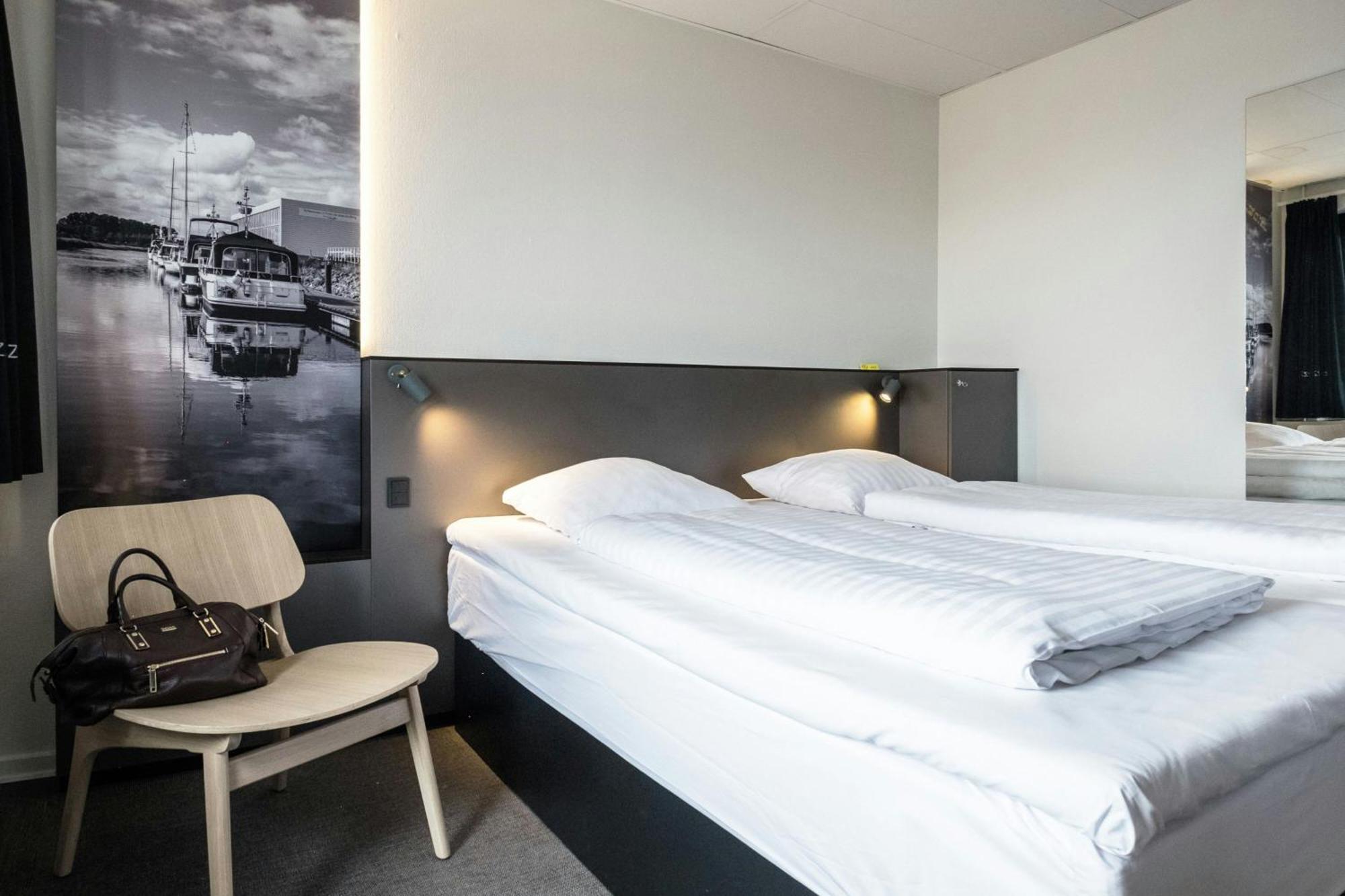 Standard Double King Room City View High Floor