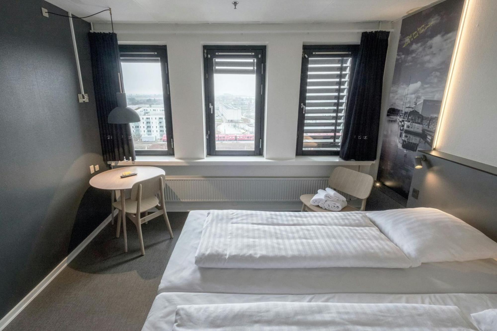 Standard Double King Room City View High Floor