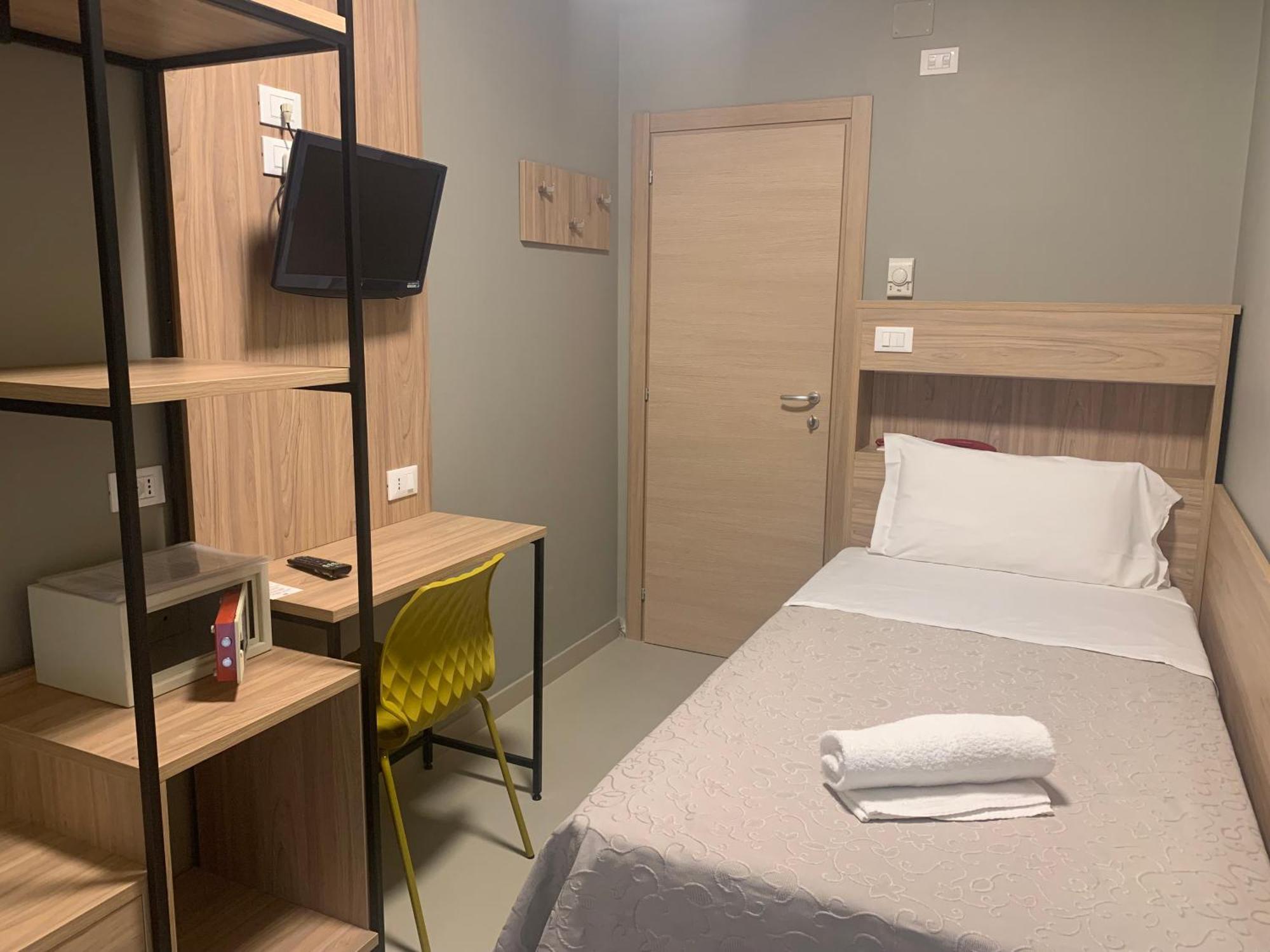 Economy Single Room