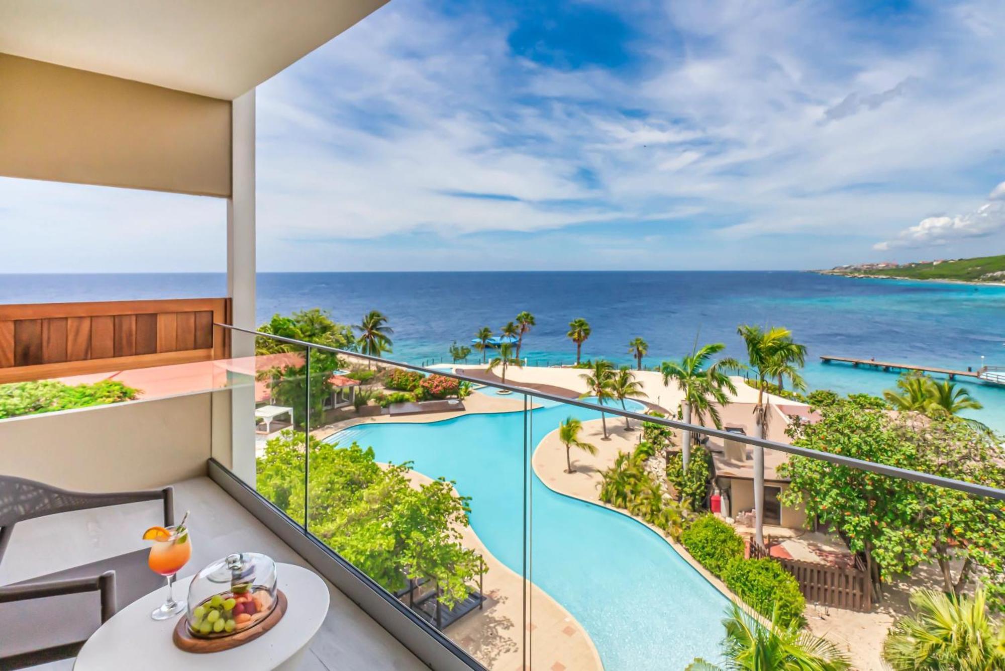 Preferred Club Junior Suite Ocean View King