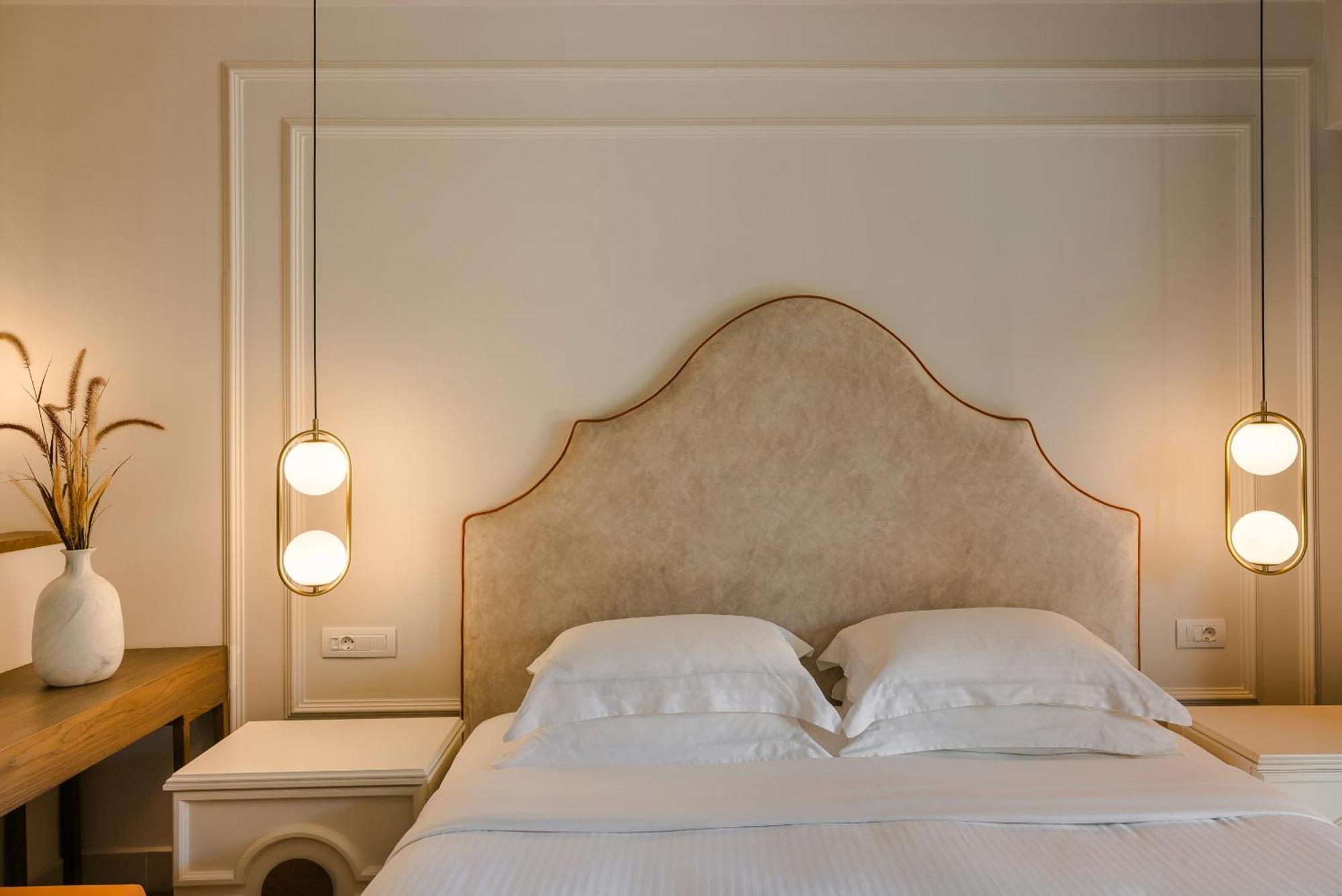 Deluxe Double Room Side Sea View