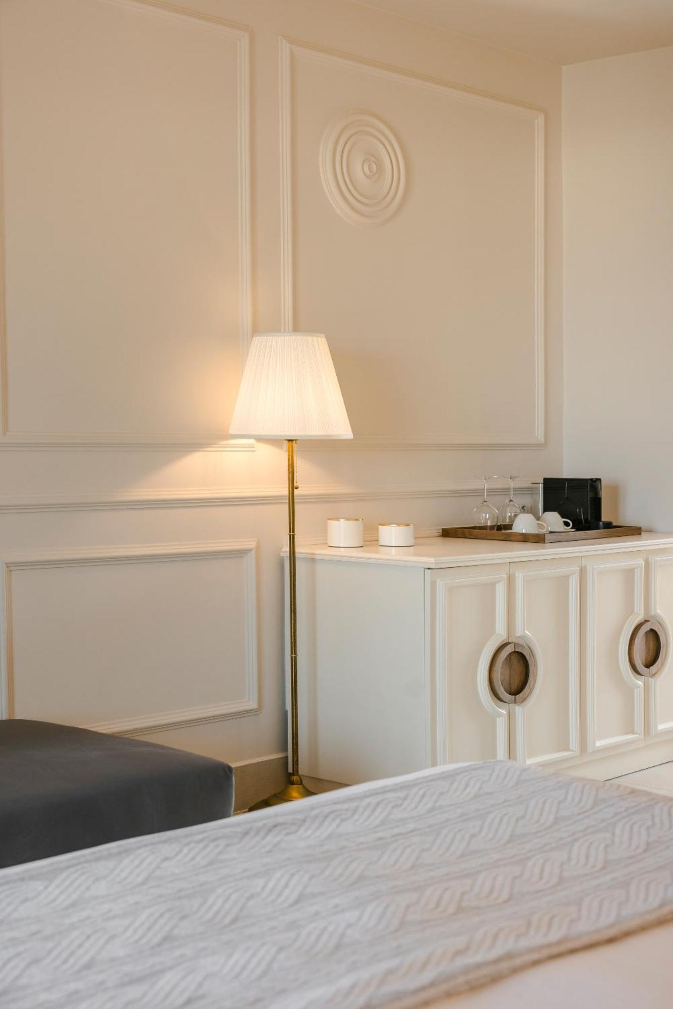 Deluxe Double Room Side Sea View
