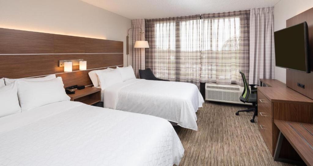 Standard Double Room Two Double Beds