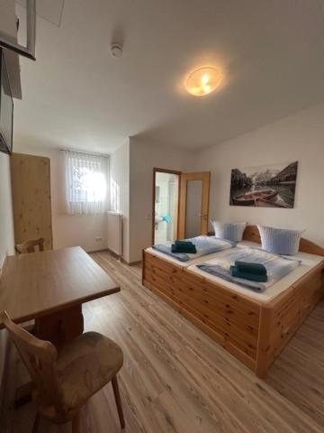 Doppelzimmer mit eigenem Bad