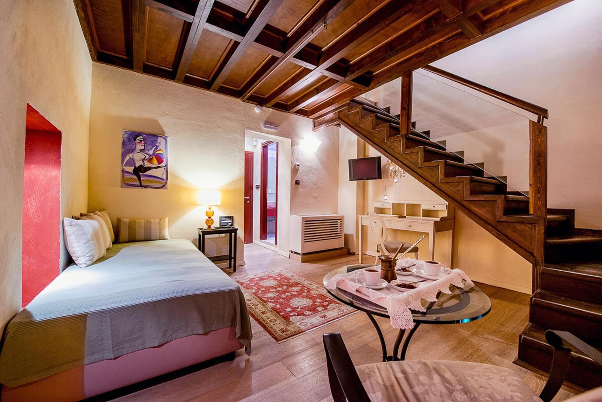 Notos Suite Jetted Shower & Medieval Town View