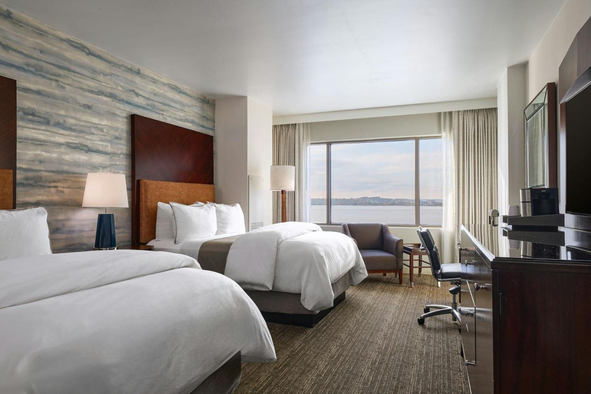Deluxe Guest room 2 Double Beds Riverview