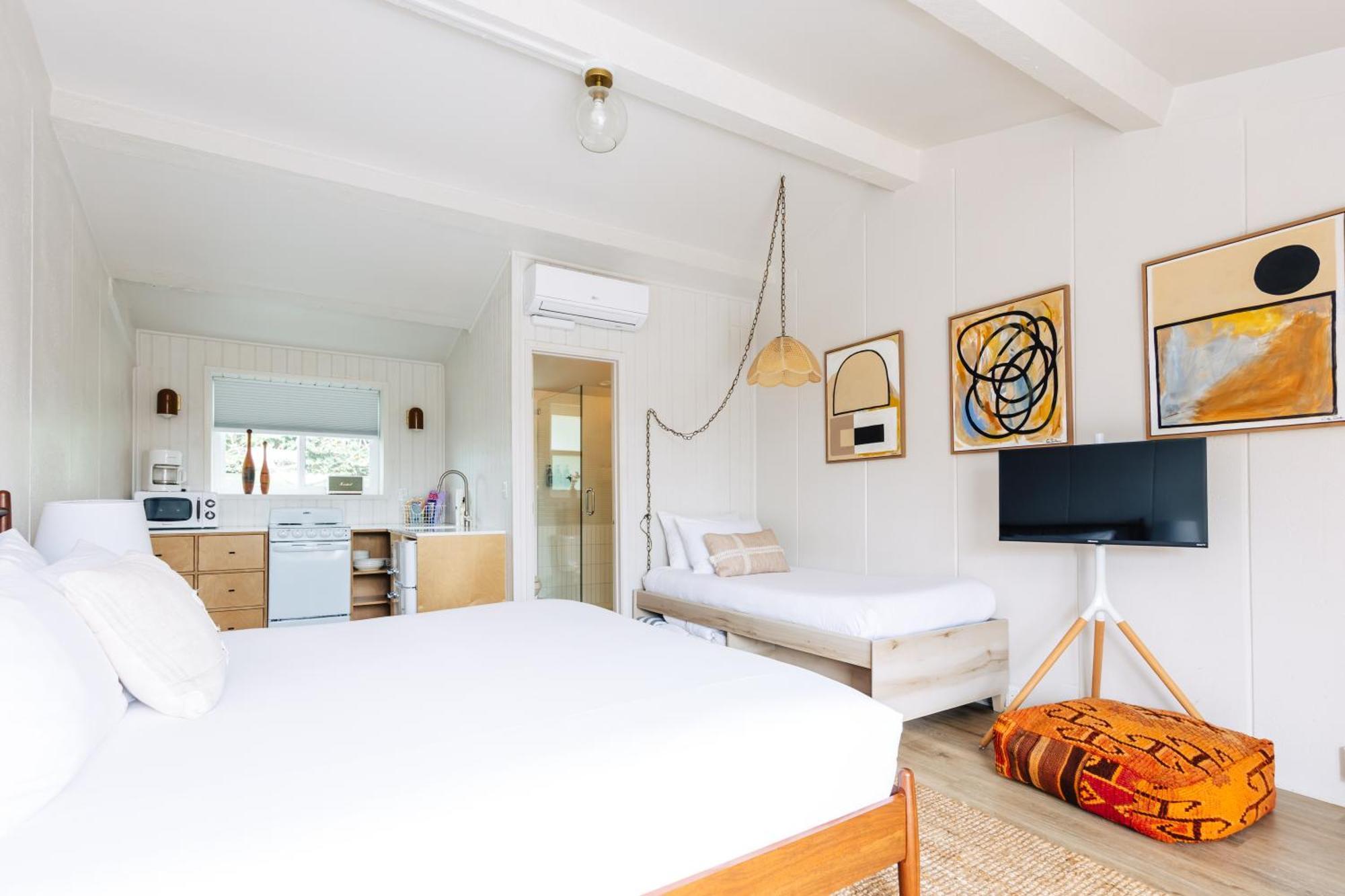 Deluxe King Suite