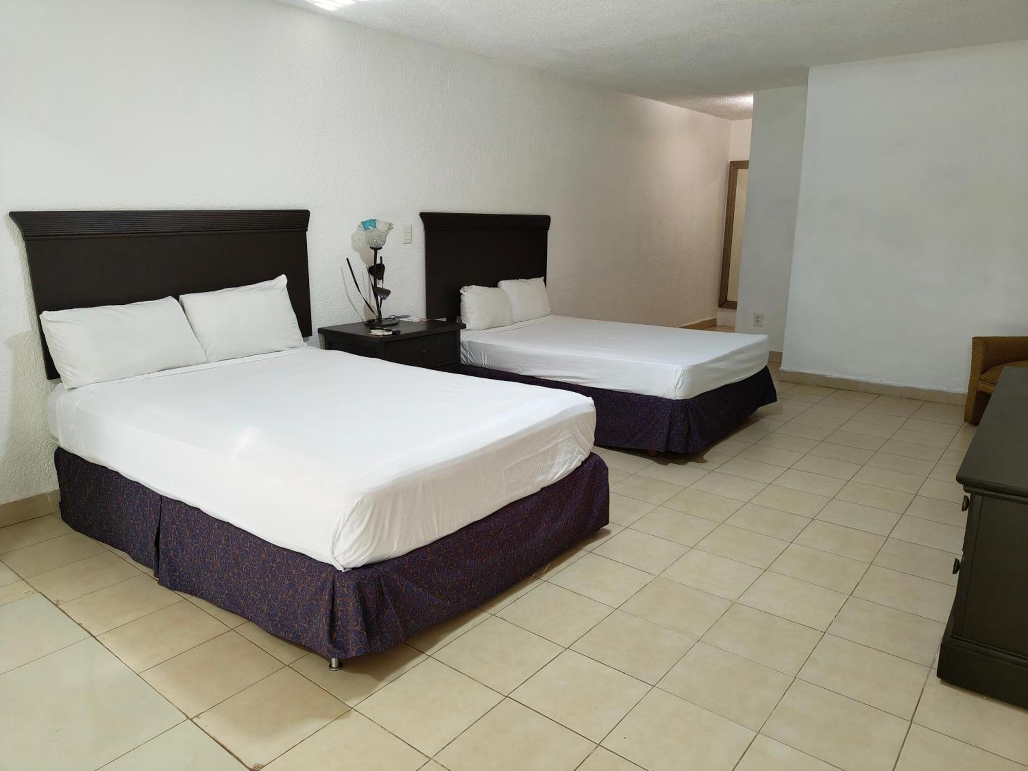 Twin Room,1646228920:JPEG