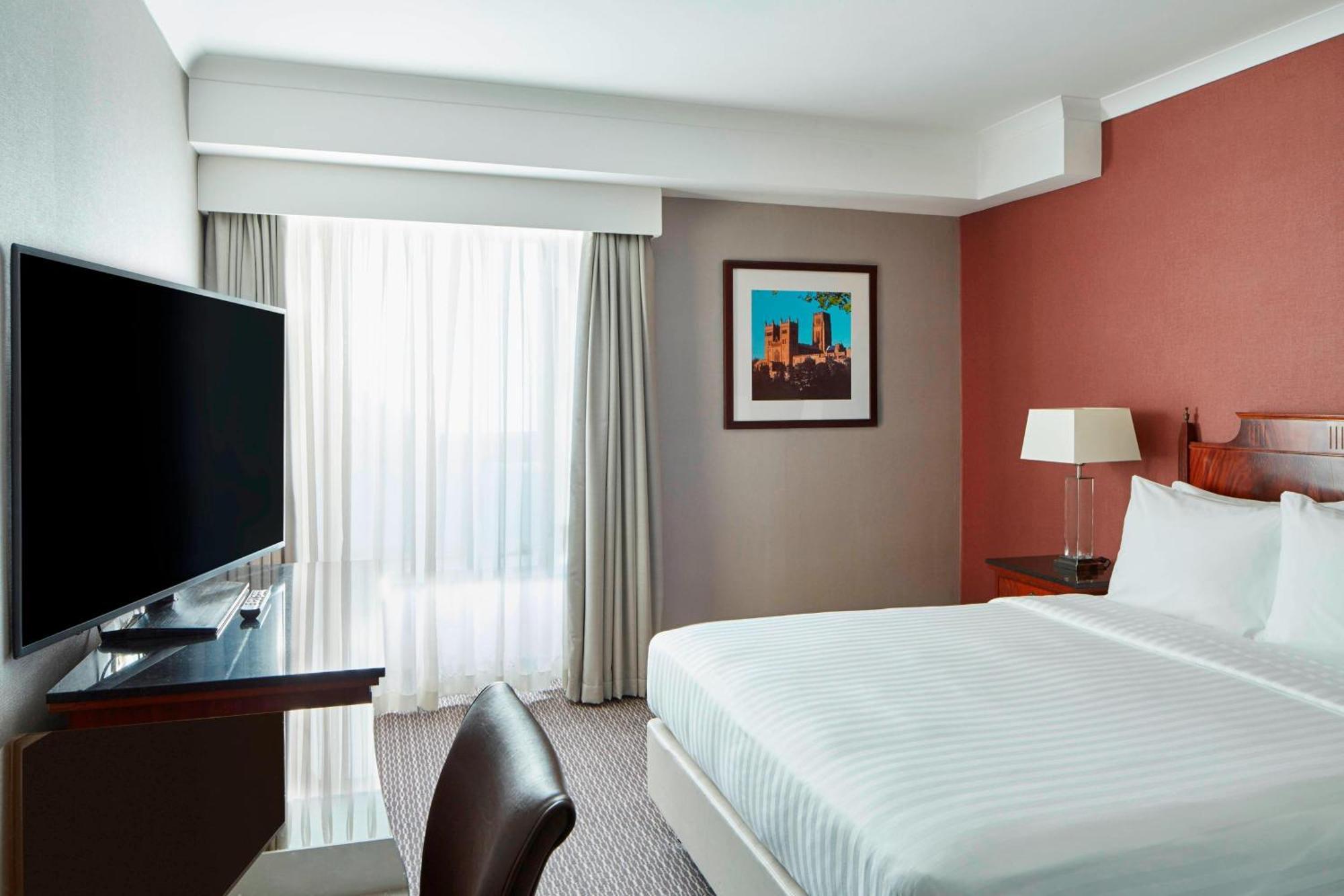 Deluxe King or Twin Room