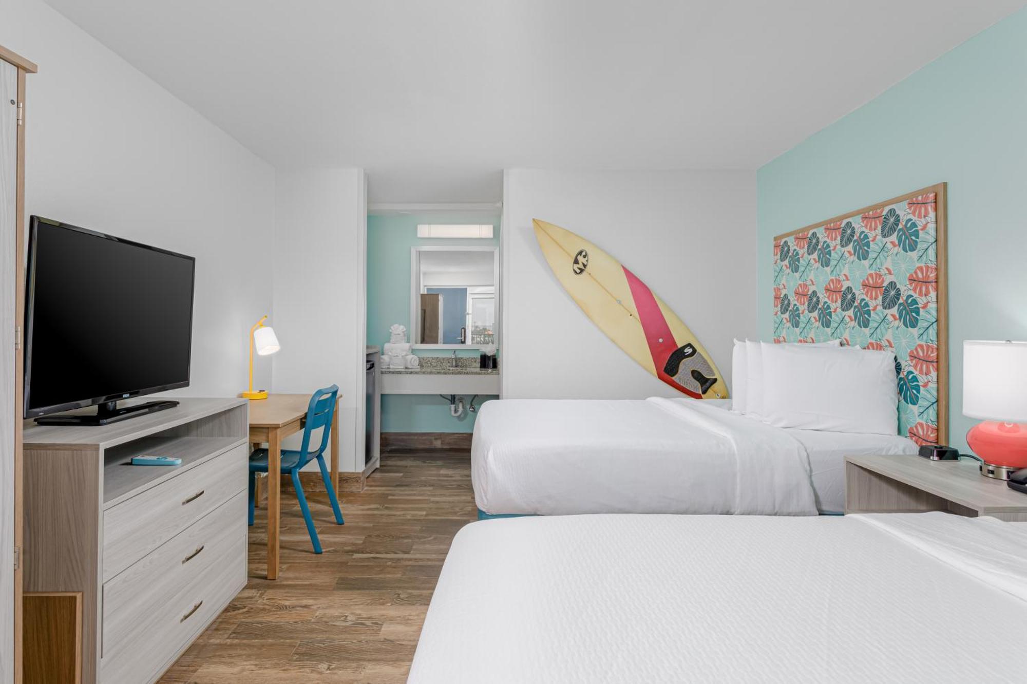 Standard Queen Room Bay View