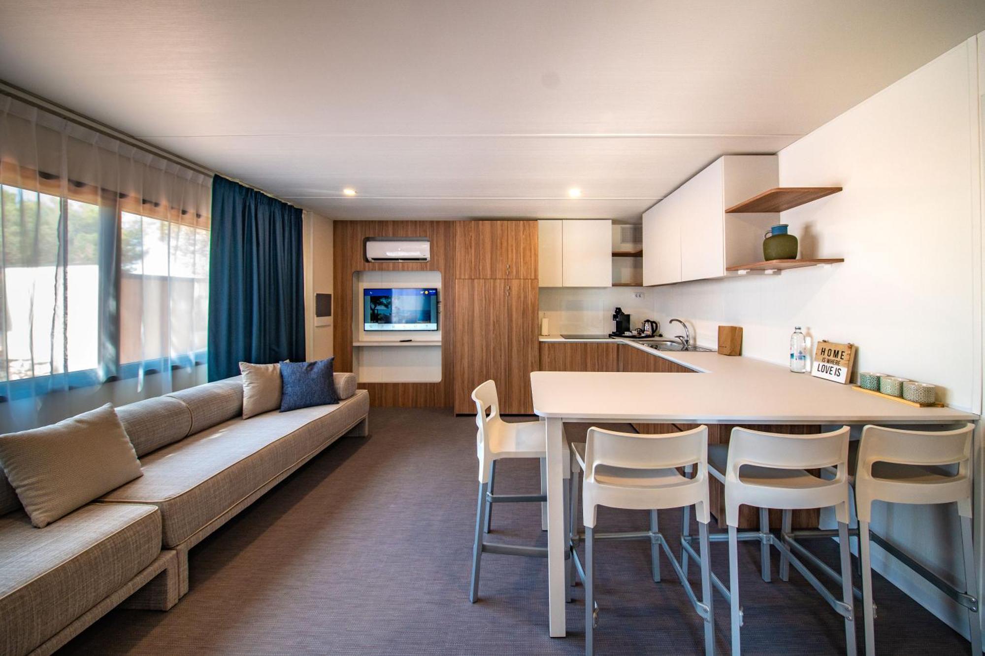 Deluxe Camping Villa