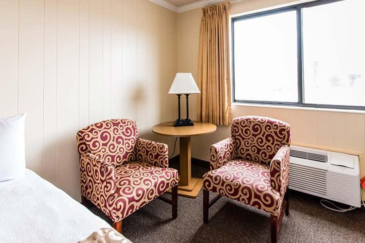 Classic Queen Room