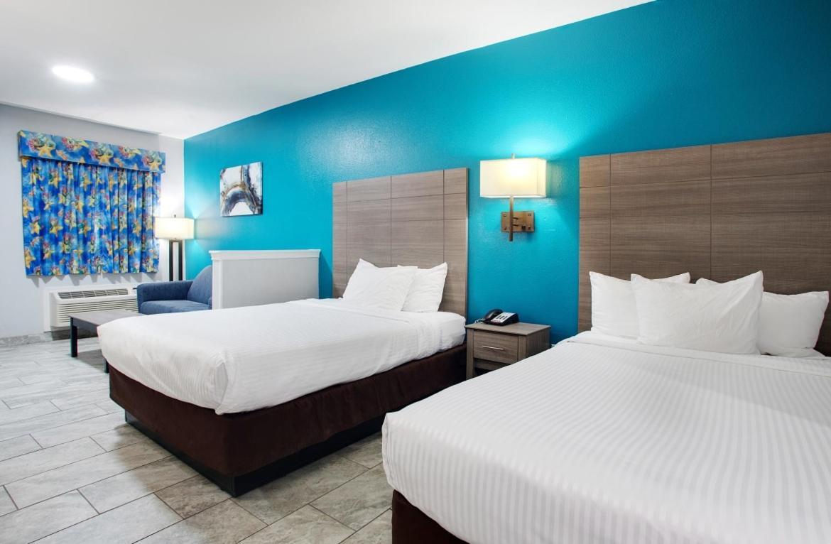 2 Queen Deluxe Suite 1st Floor