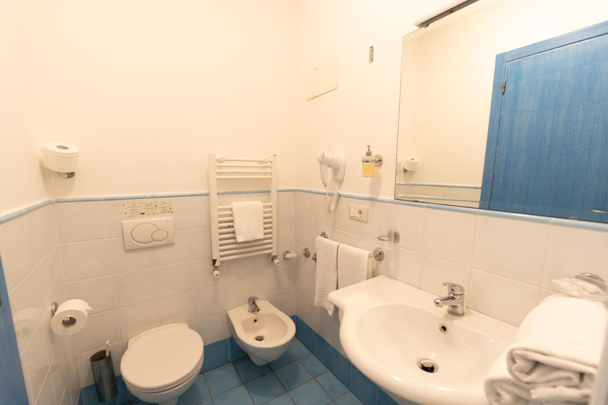 Superior Double or Twin Room Sea View