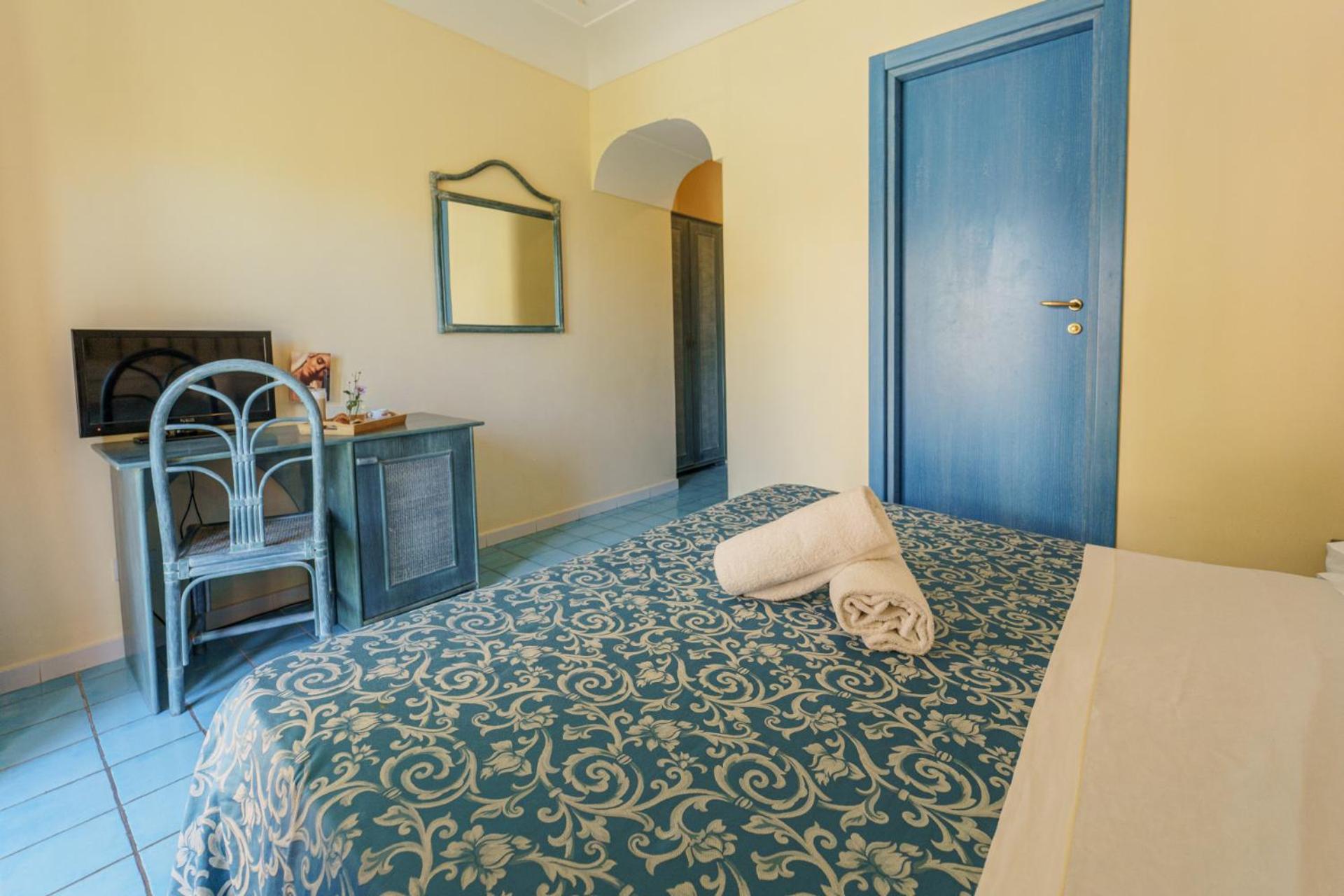 Superior Double or Twin Room Sea View