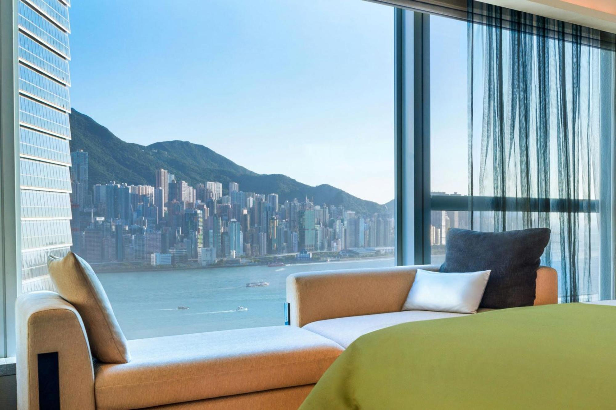 Spectacular King Room Partial Harbour View