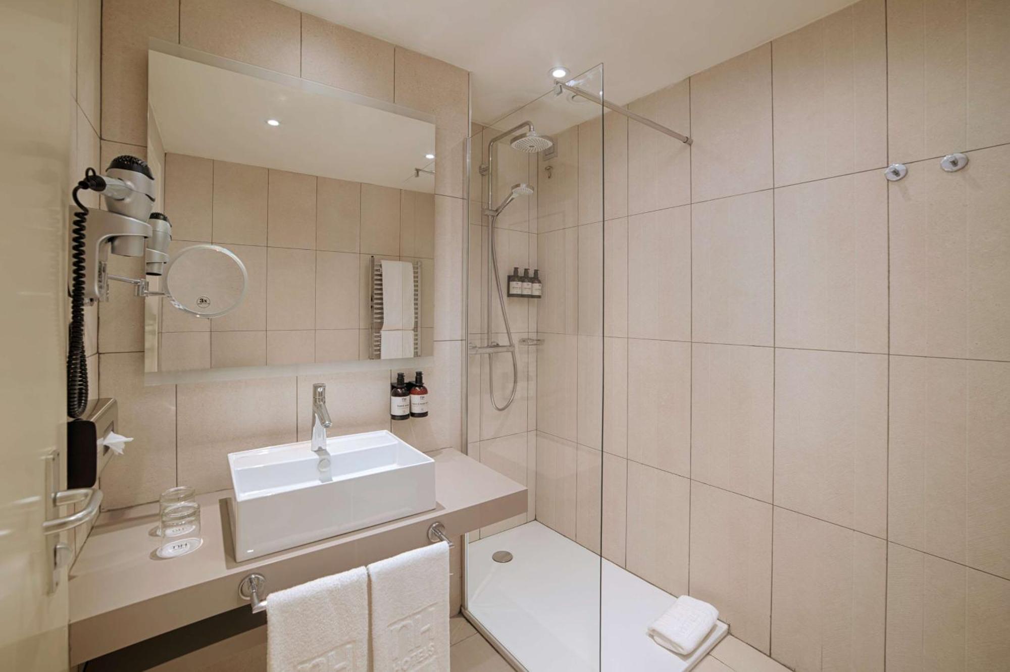 Standard Double or Twin Room,1649013954:JPEG