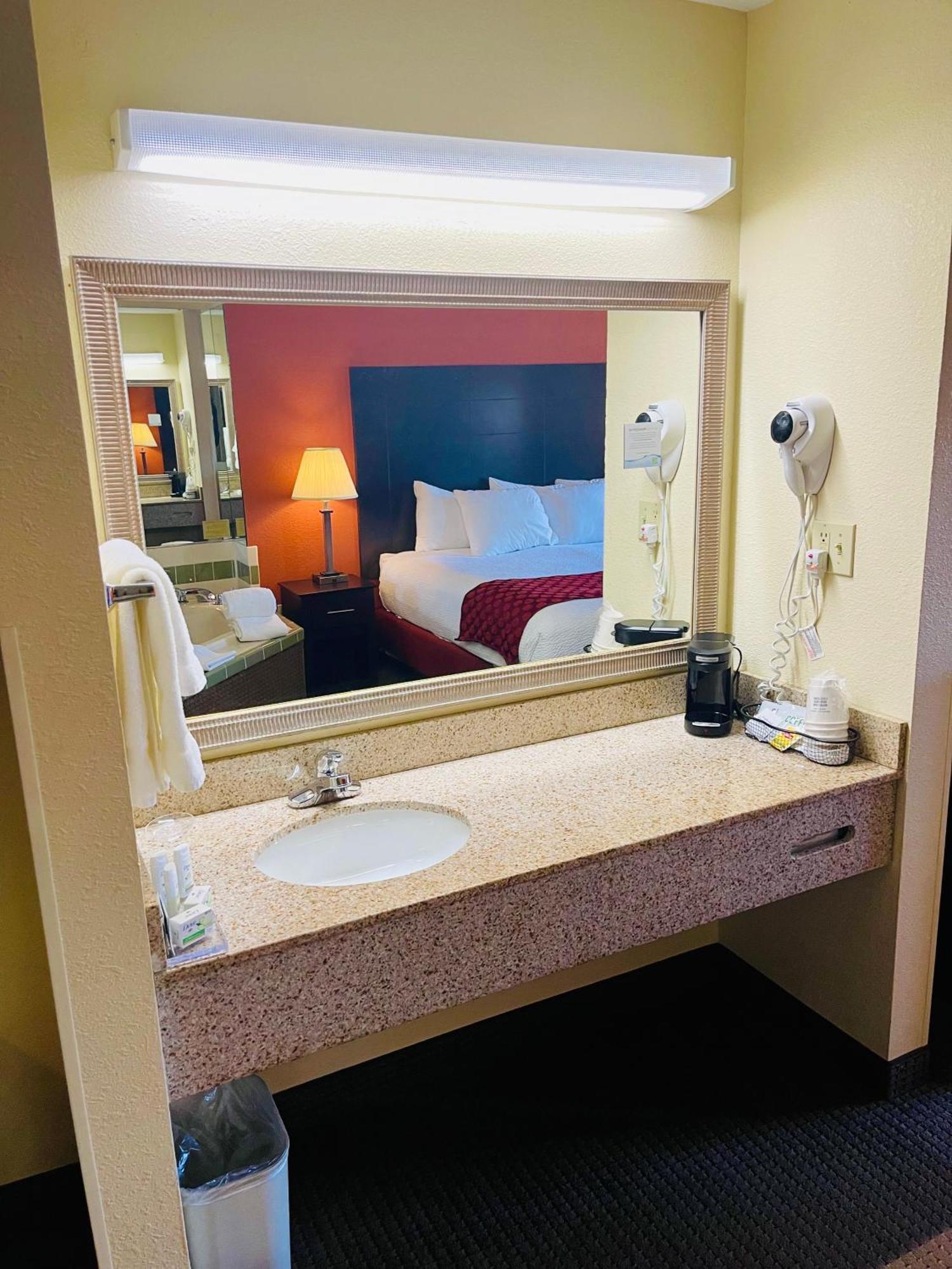 Double Room Two Double Beds Non-Smoking