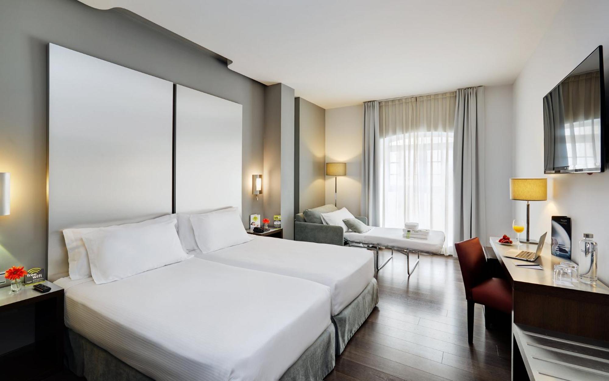Triple Room,1691990670:JPEG