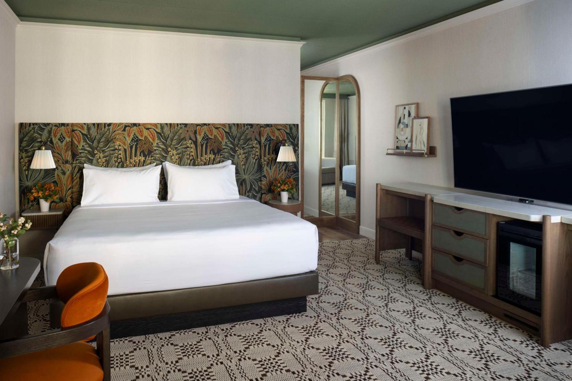 King Room Atrium View
