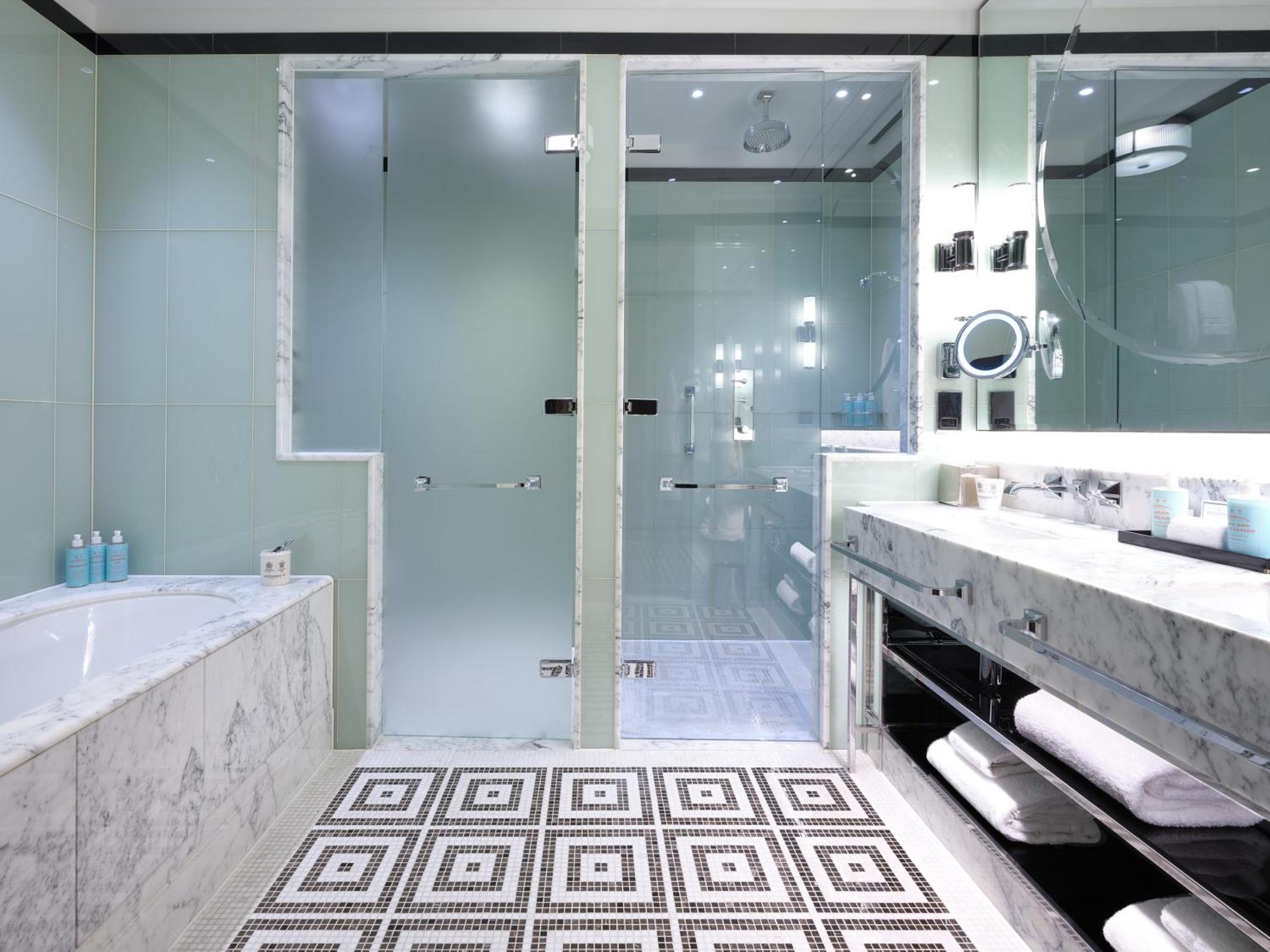 Premier Junior Suite