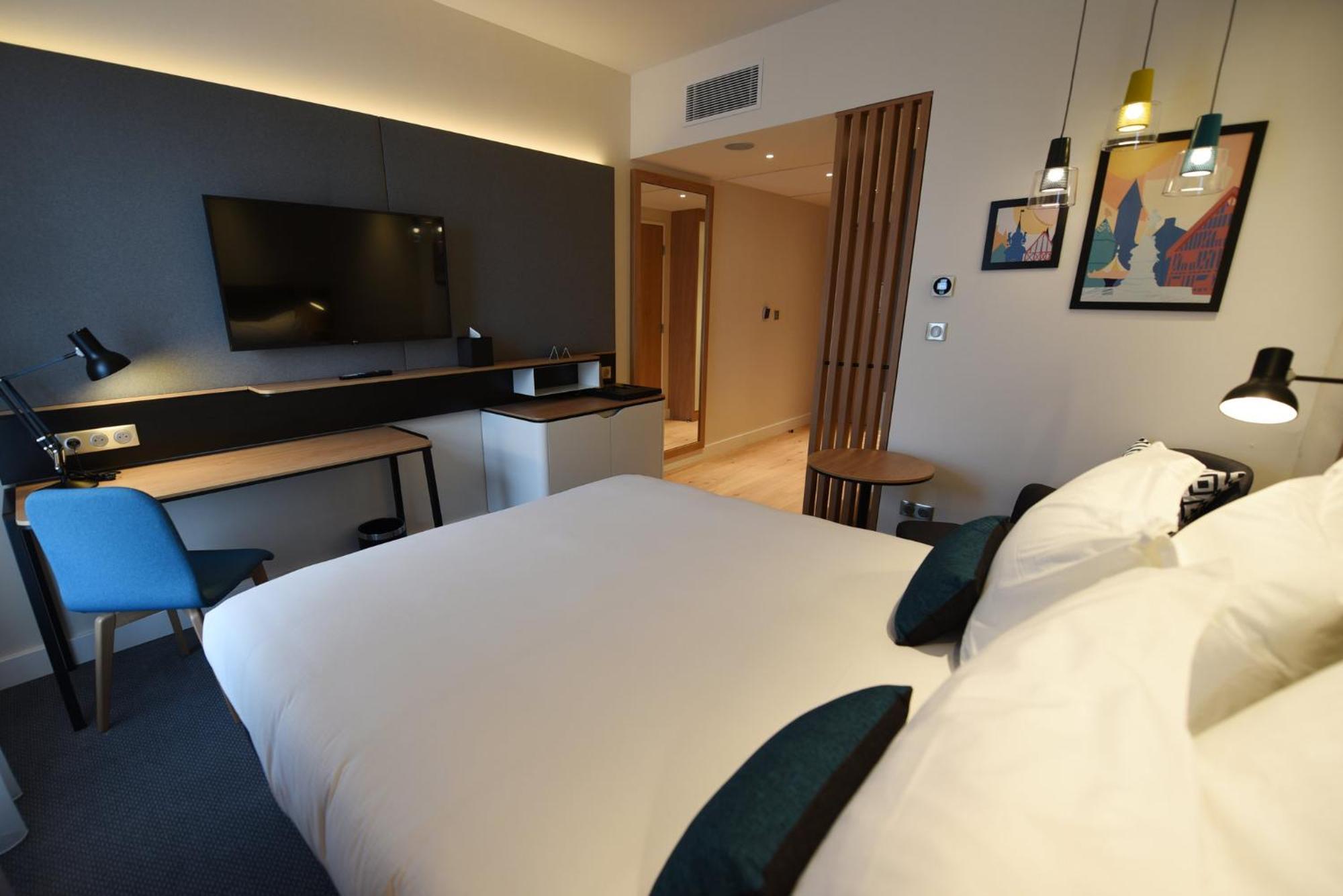 Standard Queen Room,1607793888:JPEG